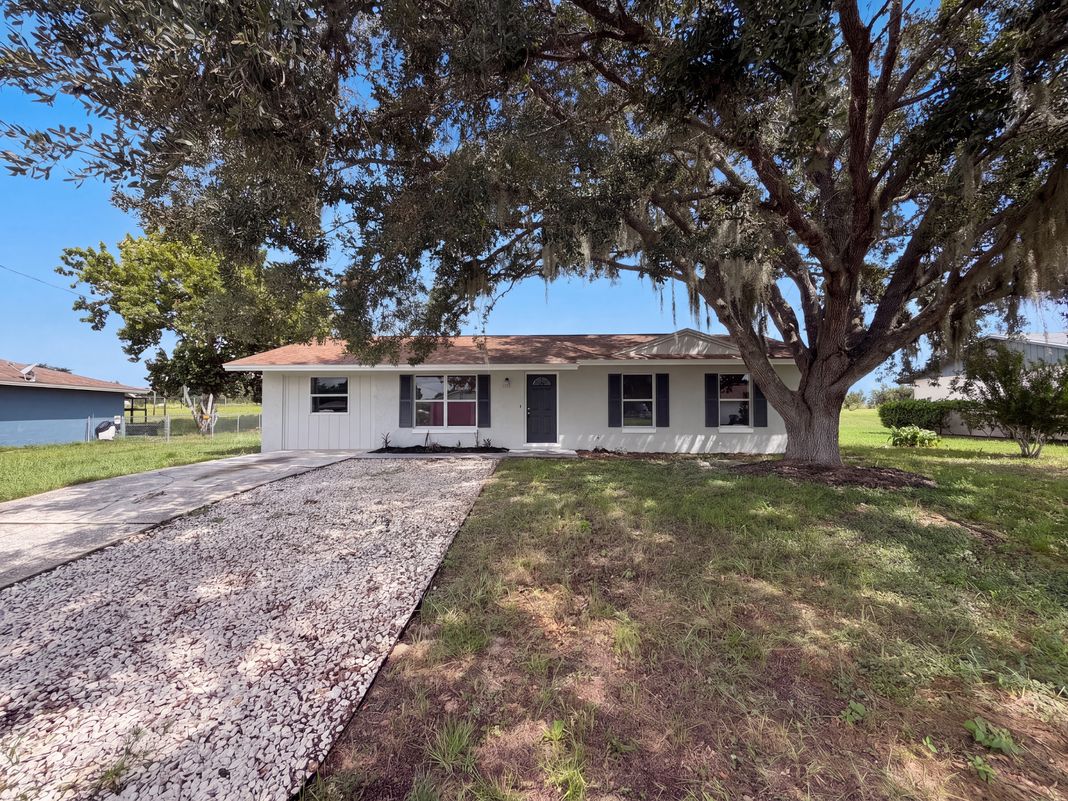 Property photo 1 of 1262 Padgett Cir