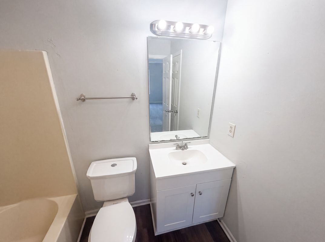 Photo 18 of 26 of 4801 Ossington Ct, Indianapolis, IN