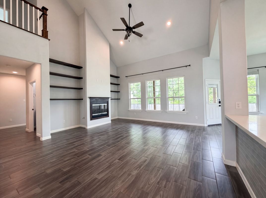 Property photo 3 of 40406 Mostyn Dr