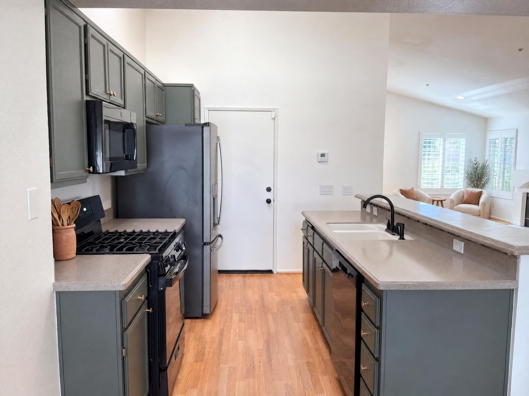 Property photo 2 of 7776 Somerset Ln