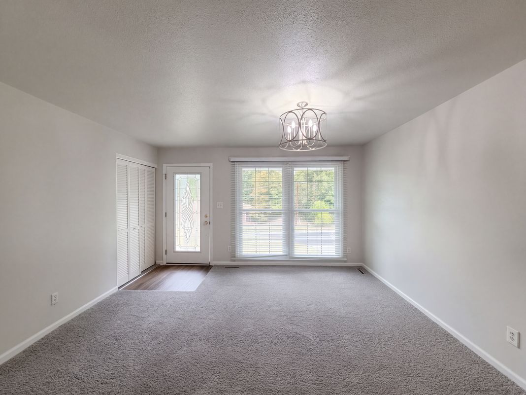 Property photo 2 of 422 Pearson Dr