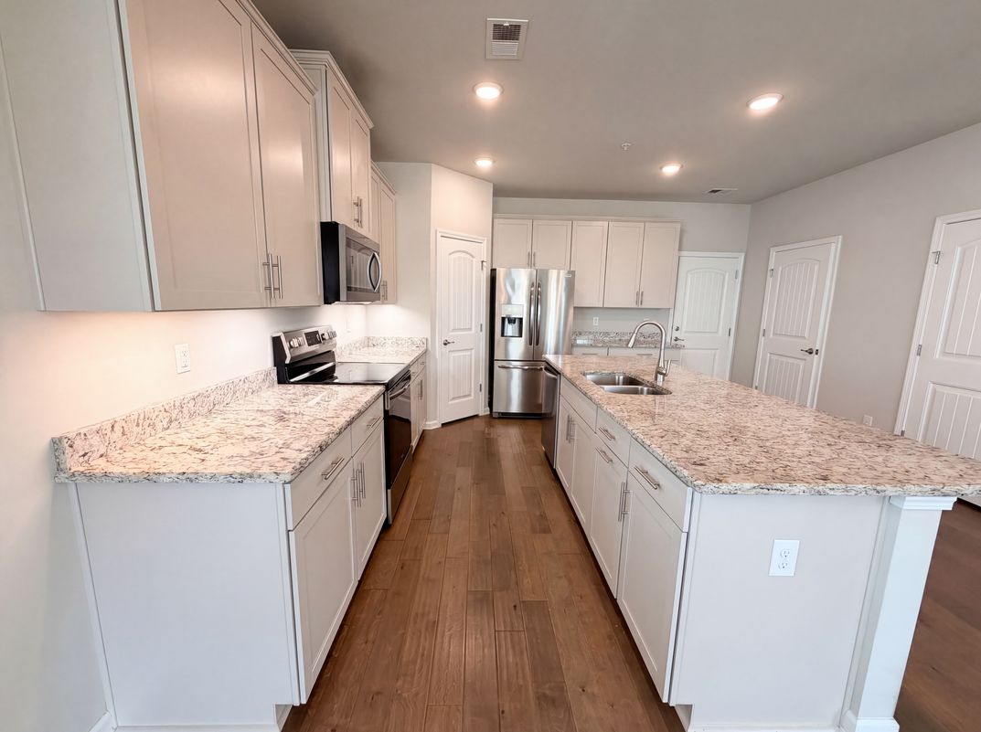 Property photo 2 of 415 Prestige Ct