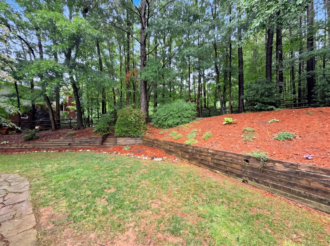 Photo 23 of 27 of 11106 Brush Hollow Rd, Matthews, NC