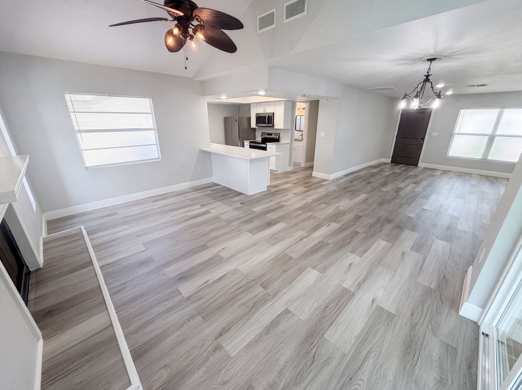 Photo 10 of 33 of 7428 Mako Dr, Hudson, FL