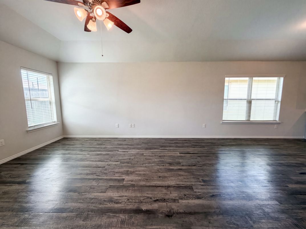 Photo 8 of 22 of 21215 Trumpet Lily Trl, Tomball, TX