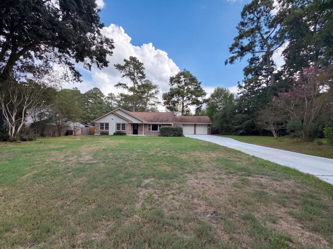 Property photo 1 of 1119 Coe Rd
