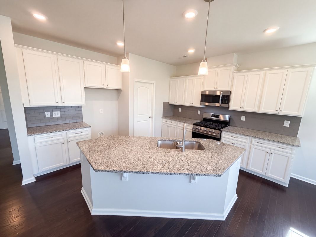 Property photo 2 of 6219 Shumard Oak Way