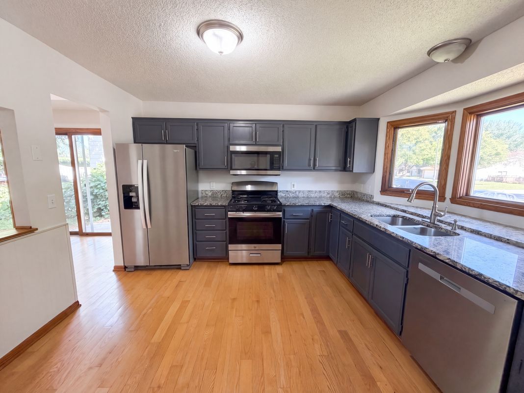 Property photo 2 of 7537 Fairfield Rd