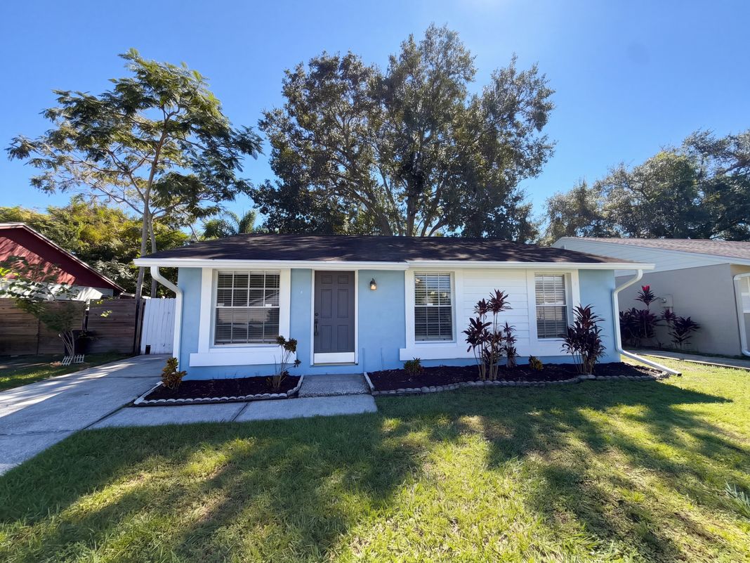 Property photo 1 of 16005 Woodpine Dr