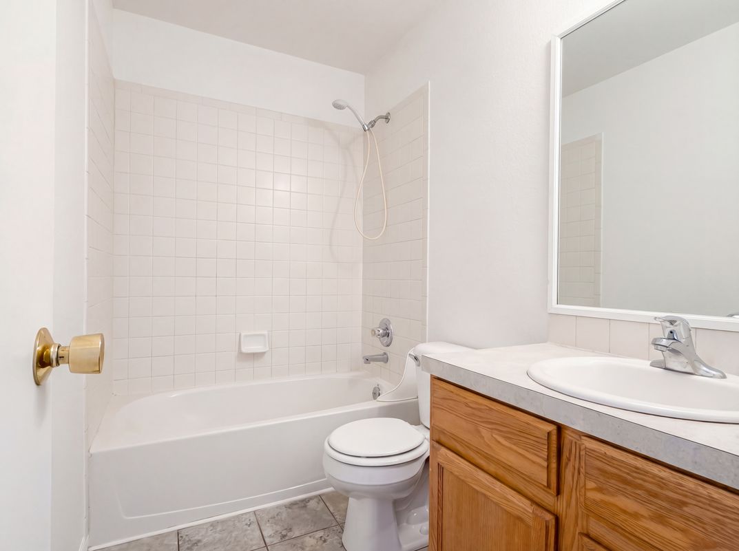 Photo 17 of 50 of 4098 La Junta Dr, Loveland, CO