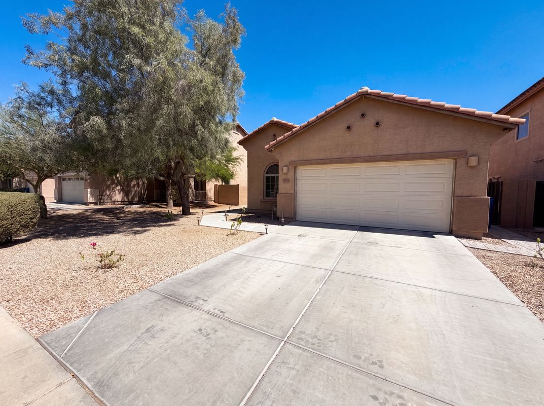 Photo 25 of 27 of 934 E Overlin Dr, Avondale, AZ