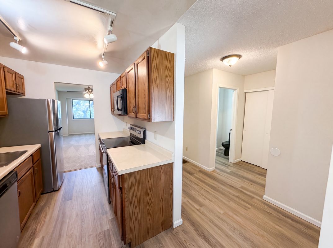 Property photo 2 of 201 Bridlewood Dr