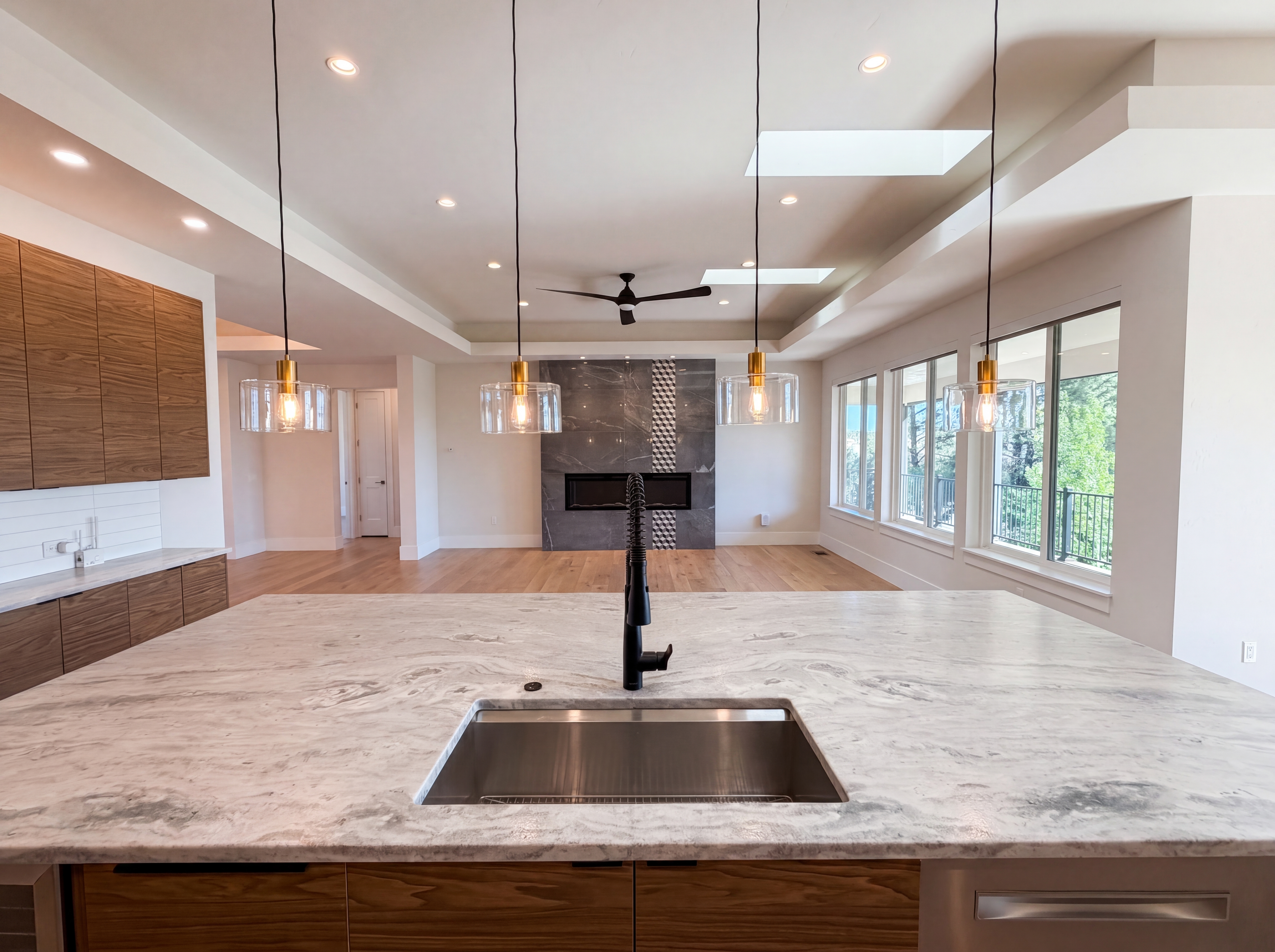 Photo 12 of 42 of 8804 S Brentwood St, Littleton, CO
