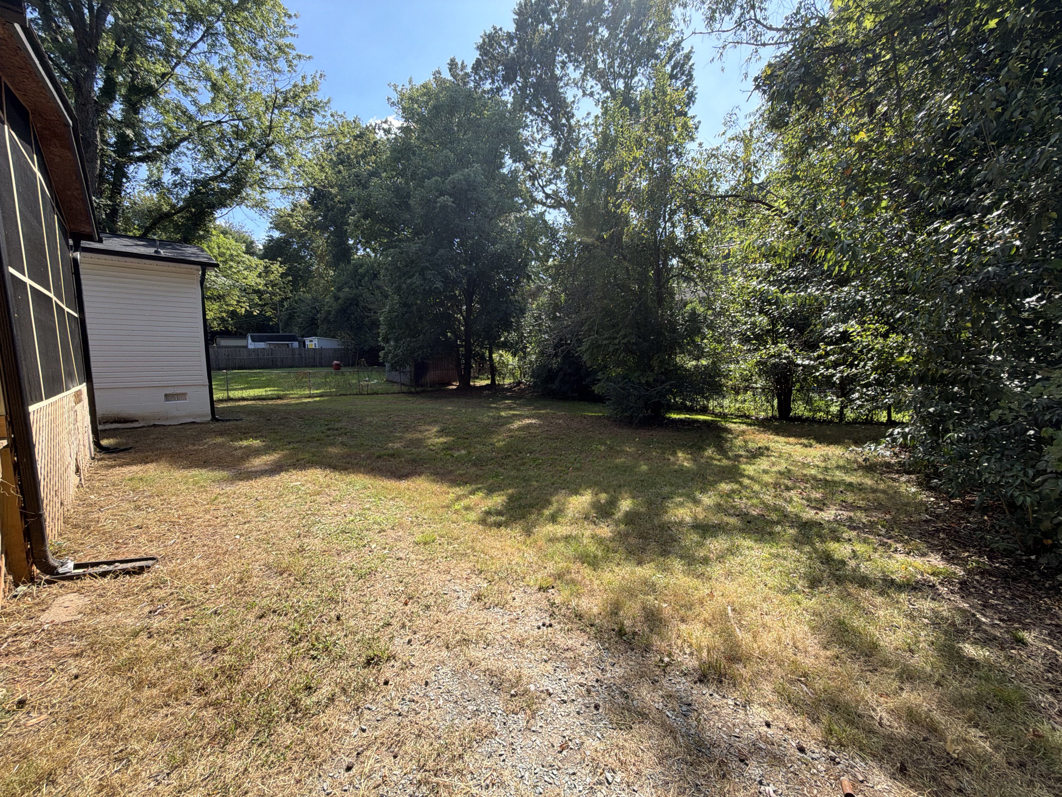 Photo 22 of 23 of 4200 Abbeydale Dr, Charlotte, NC