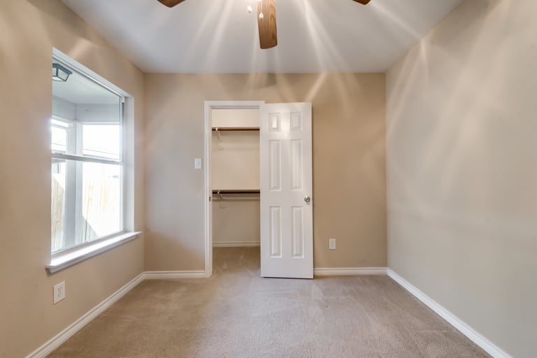 Photo 25 of 29 - 613 Rosario Ln, Haslet, TX 76052