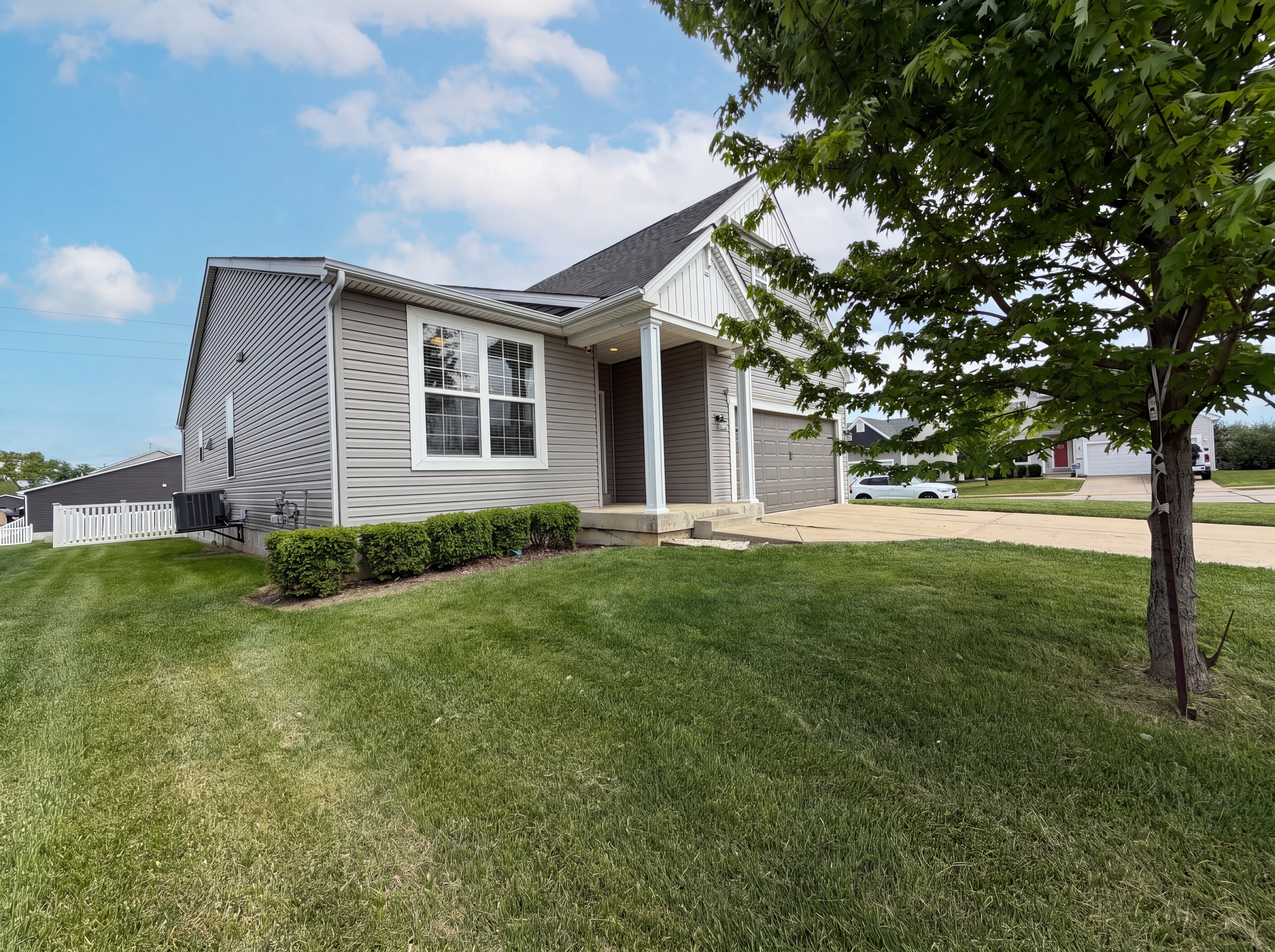 Photo 20 of 22 of 1034 Sweet River Dr, Saint Paul, MO