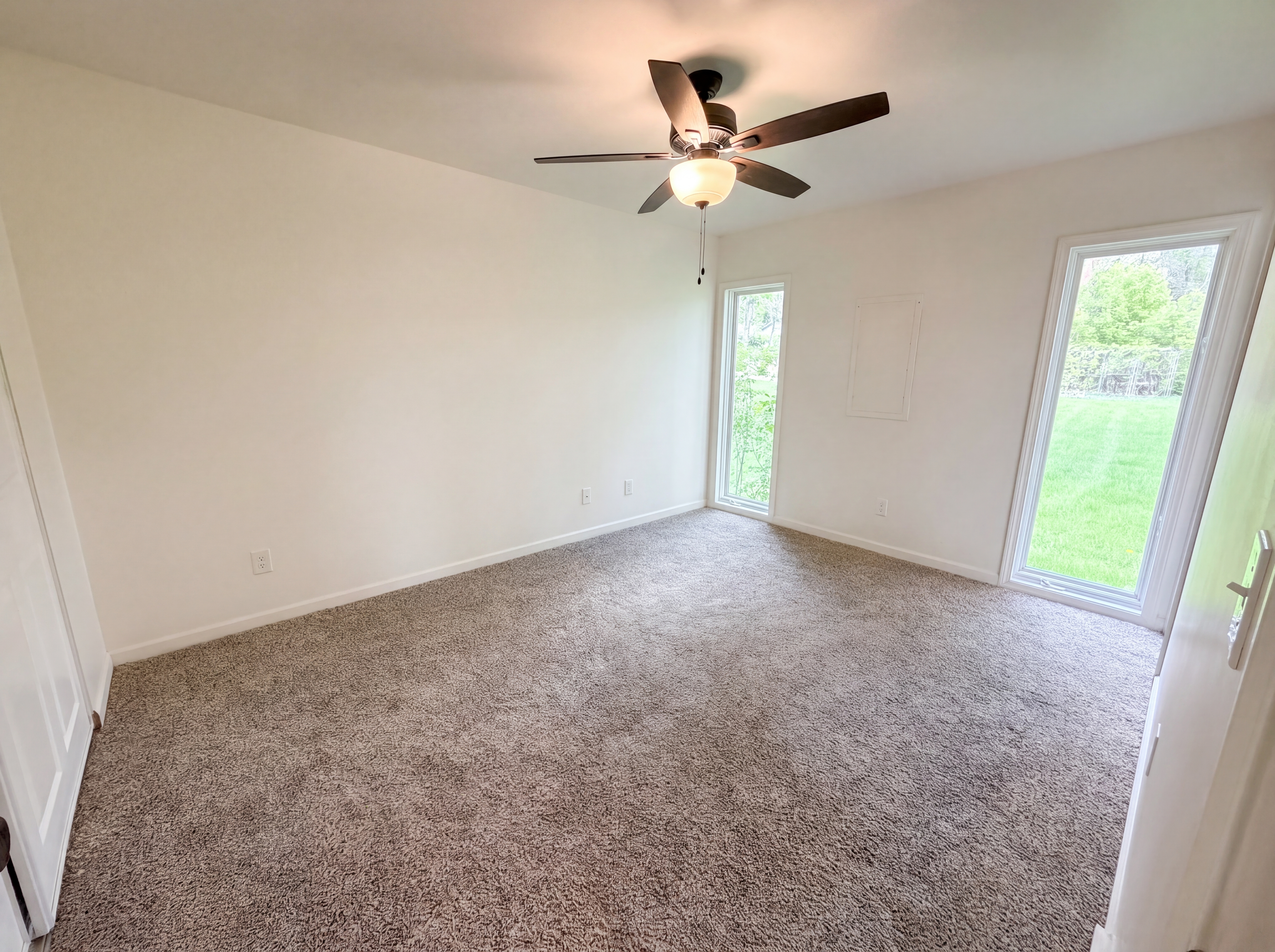Photo 11 of 28 of 1508 Boone Ave N, Golden Valley, MN