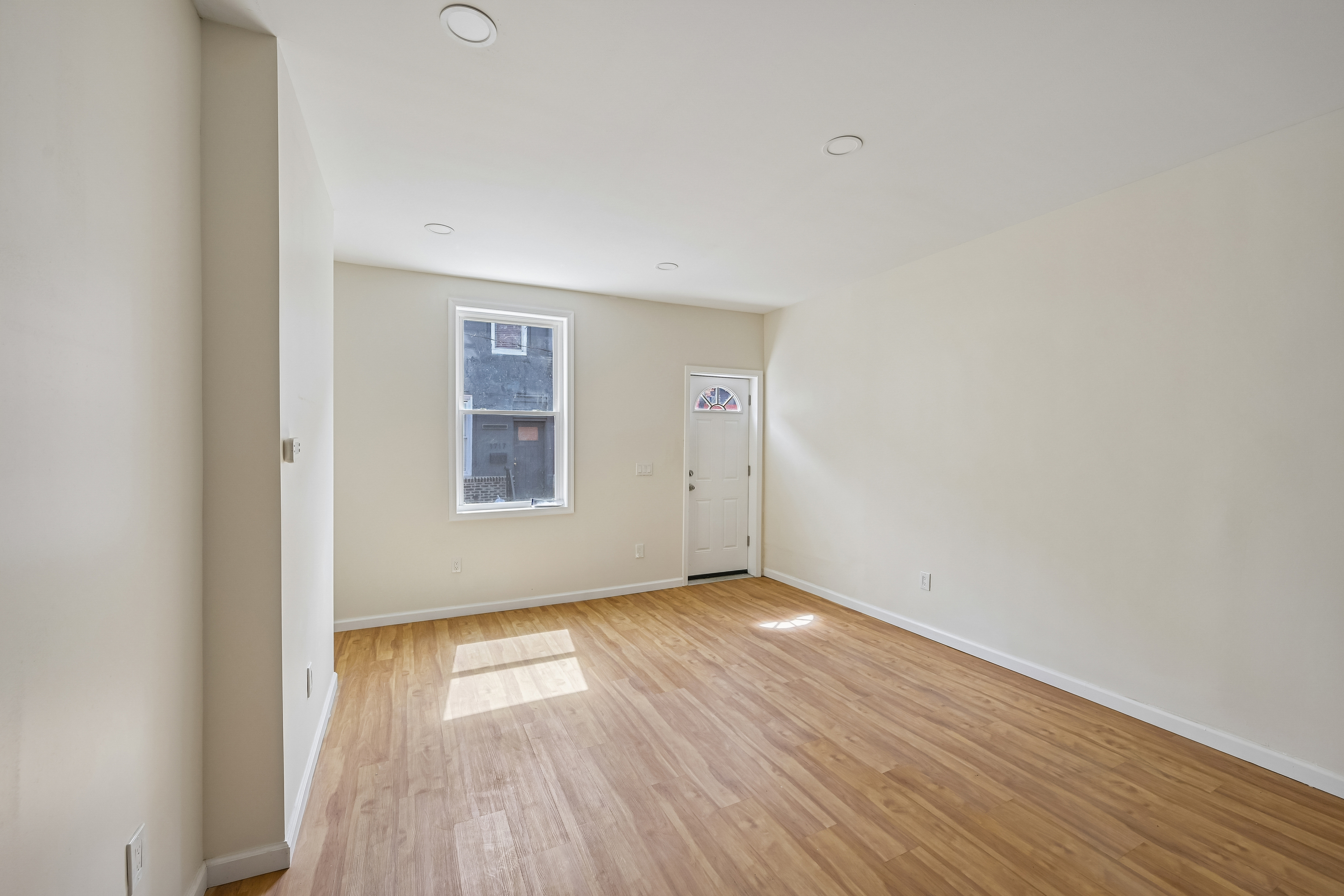 Photo 32 of 50 of 1716 N Hollywood St, Philadelphia, PA