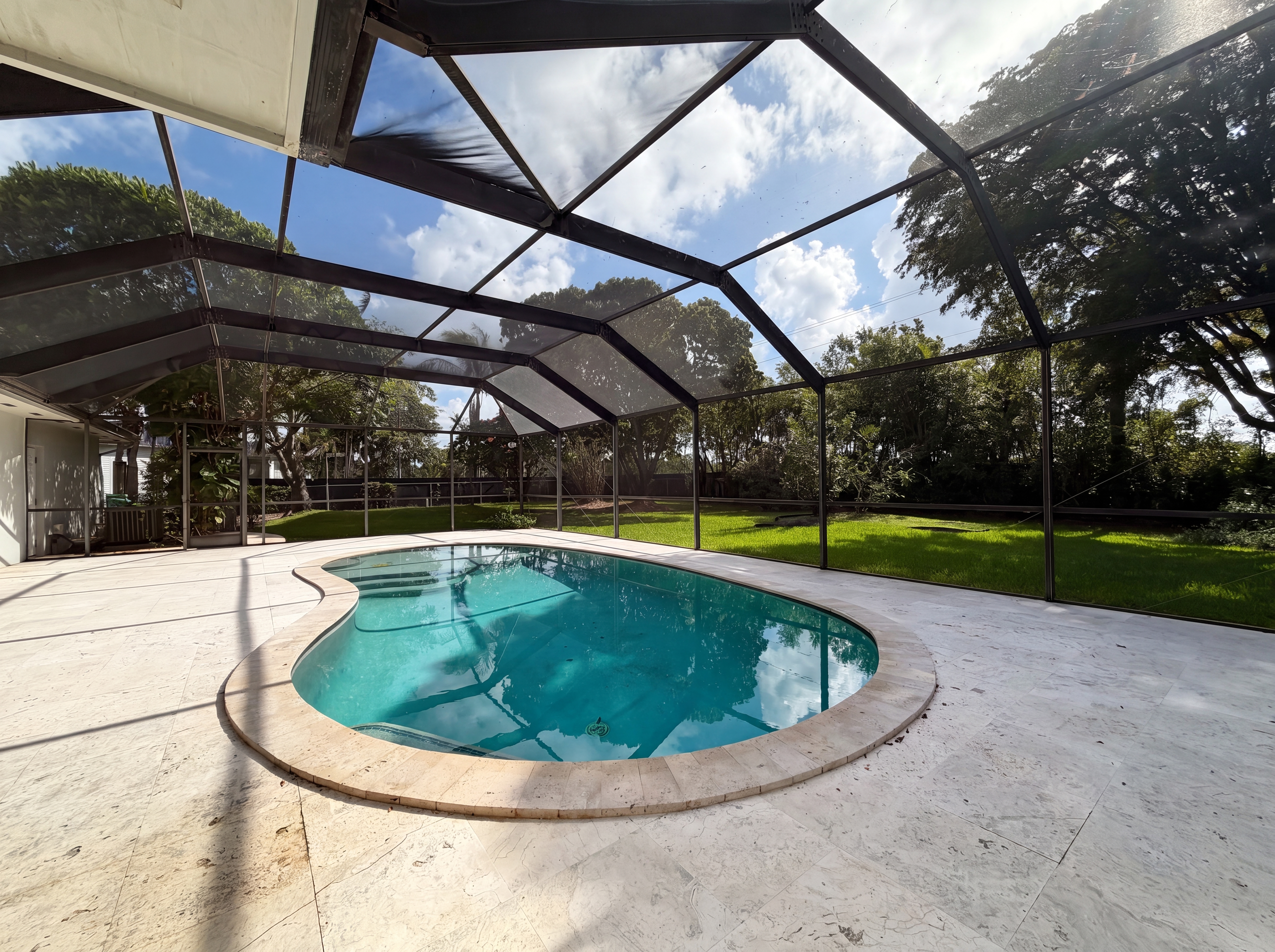Photo 7 of 48 of 14851 SW 69th Ct, Palmetto Bay, FL