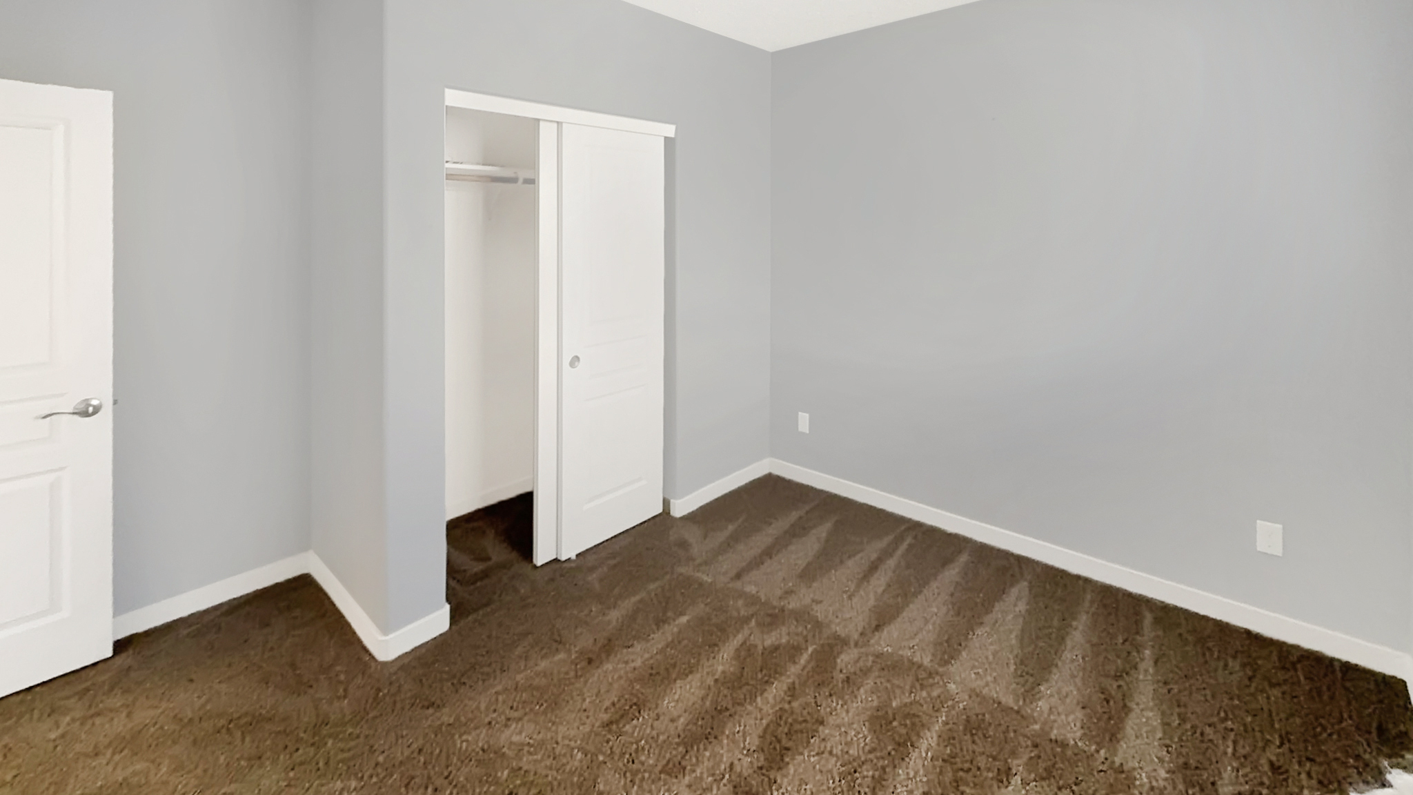Photo 9 of 13 of 3011 NW Dogwood Ave, Redmond, OR