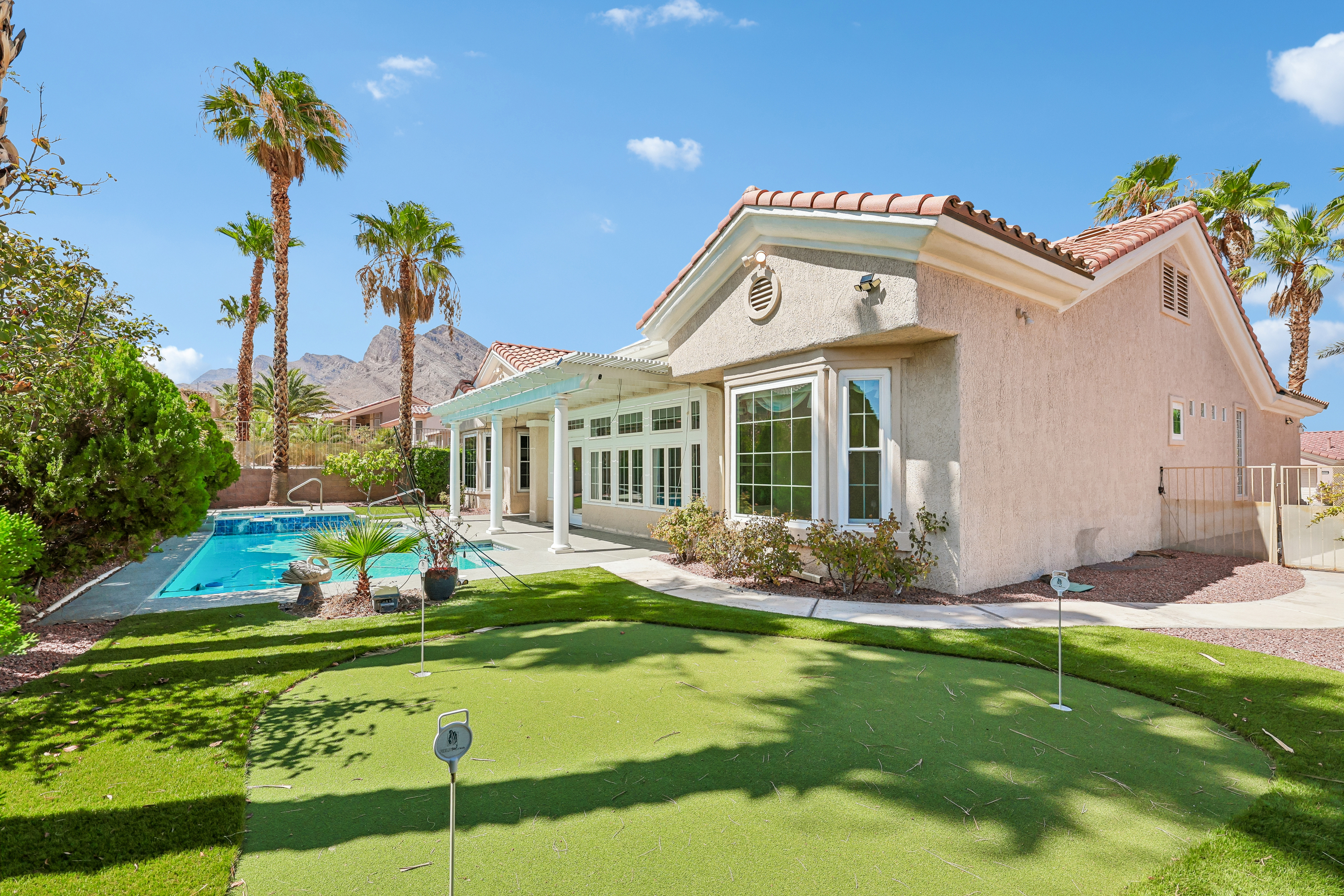 Photo 6 of 34 of 11009 Rackhurst Ave, Las Vegas, NV