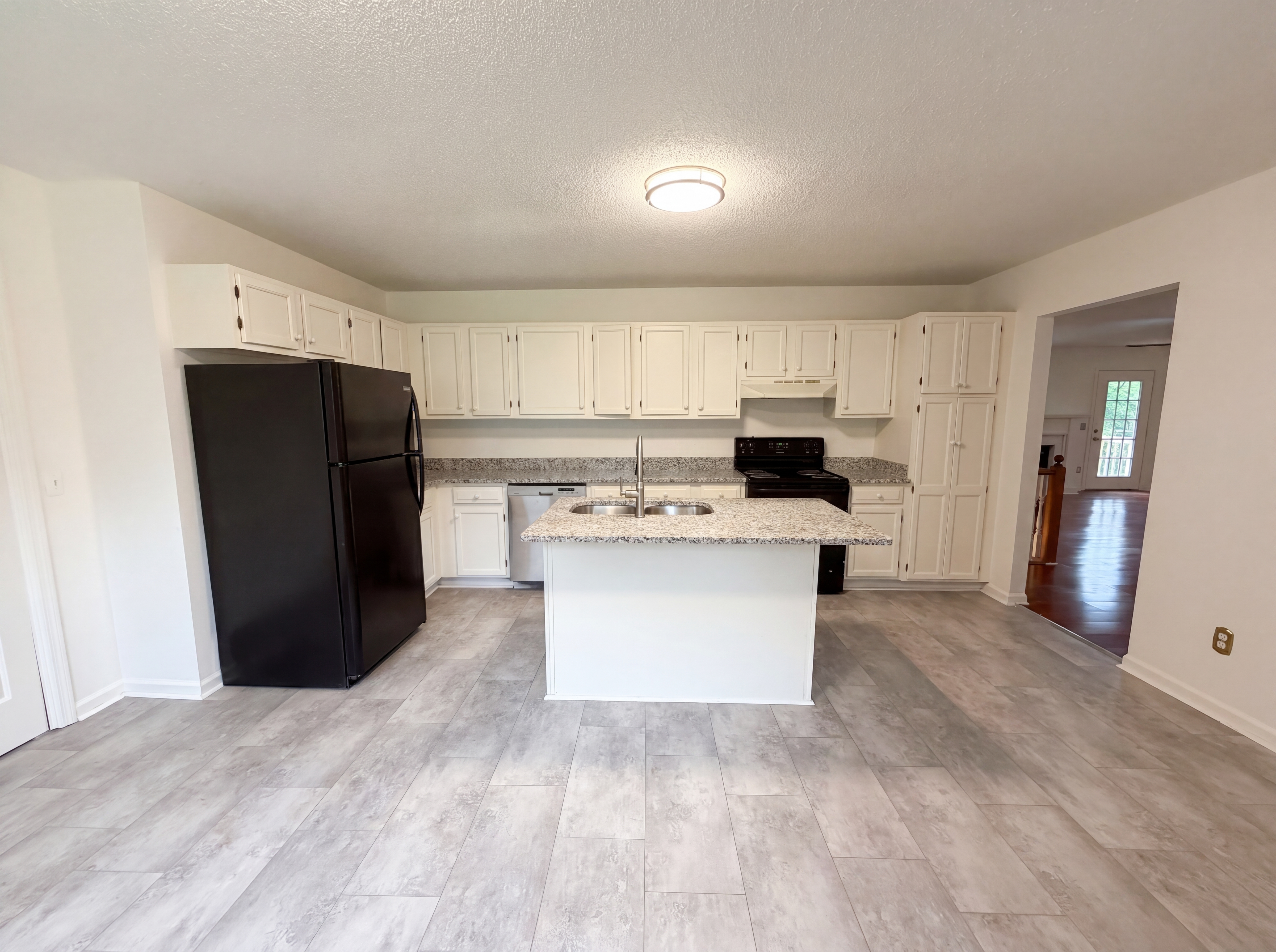 Photo 13 of 32 of 2307 Quail Nest Cir, Chattanooga, TN