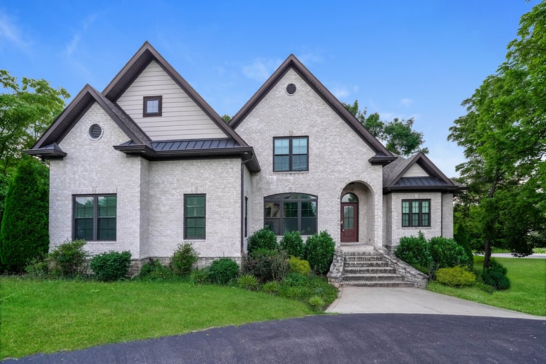 Property photo 1 of 521 Autumnstone Ln