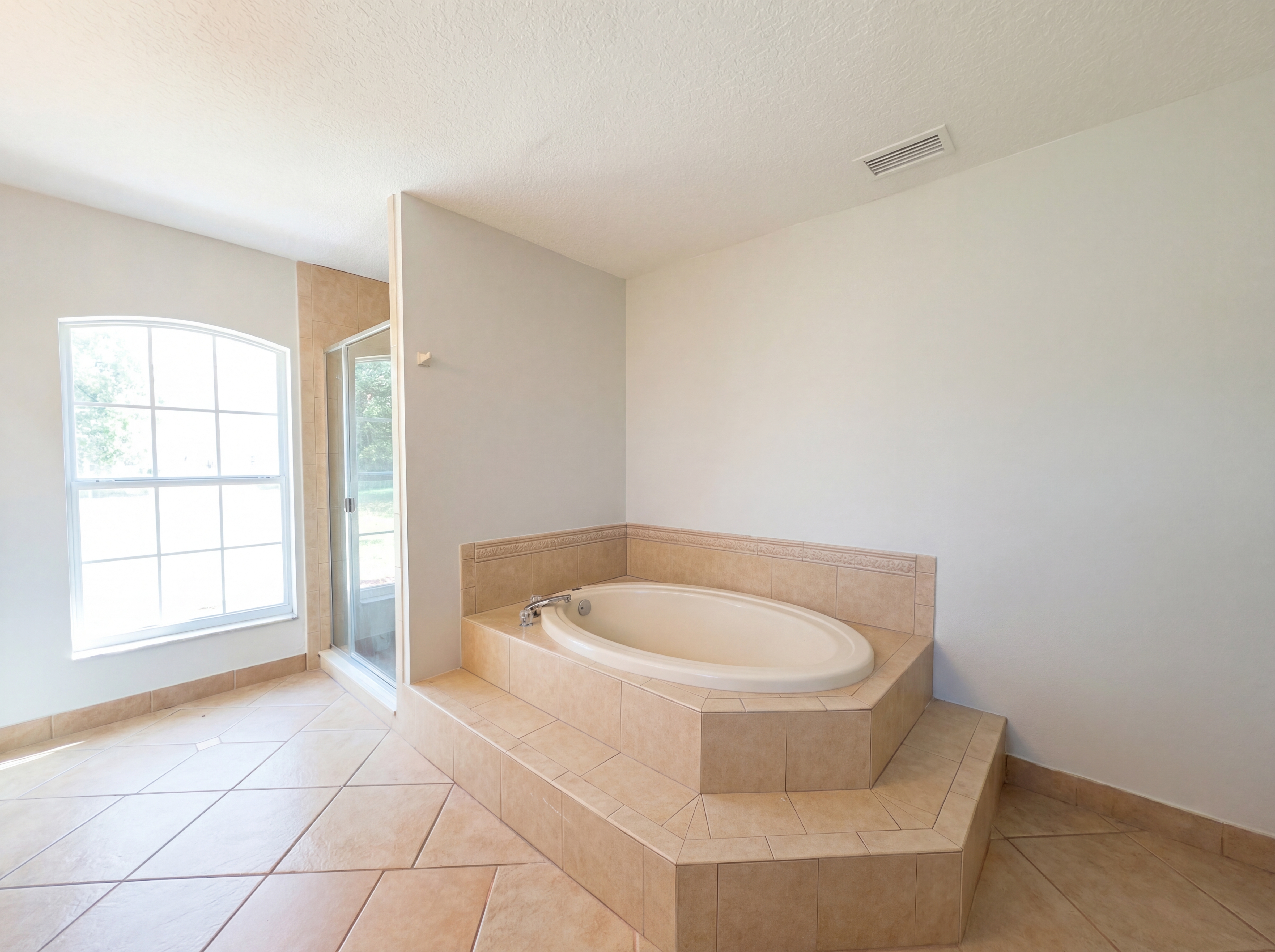 Photo 17 of 20 of 1301 Star Ct, Deltona, FL