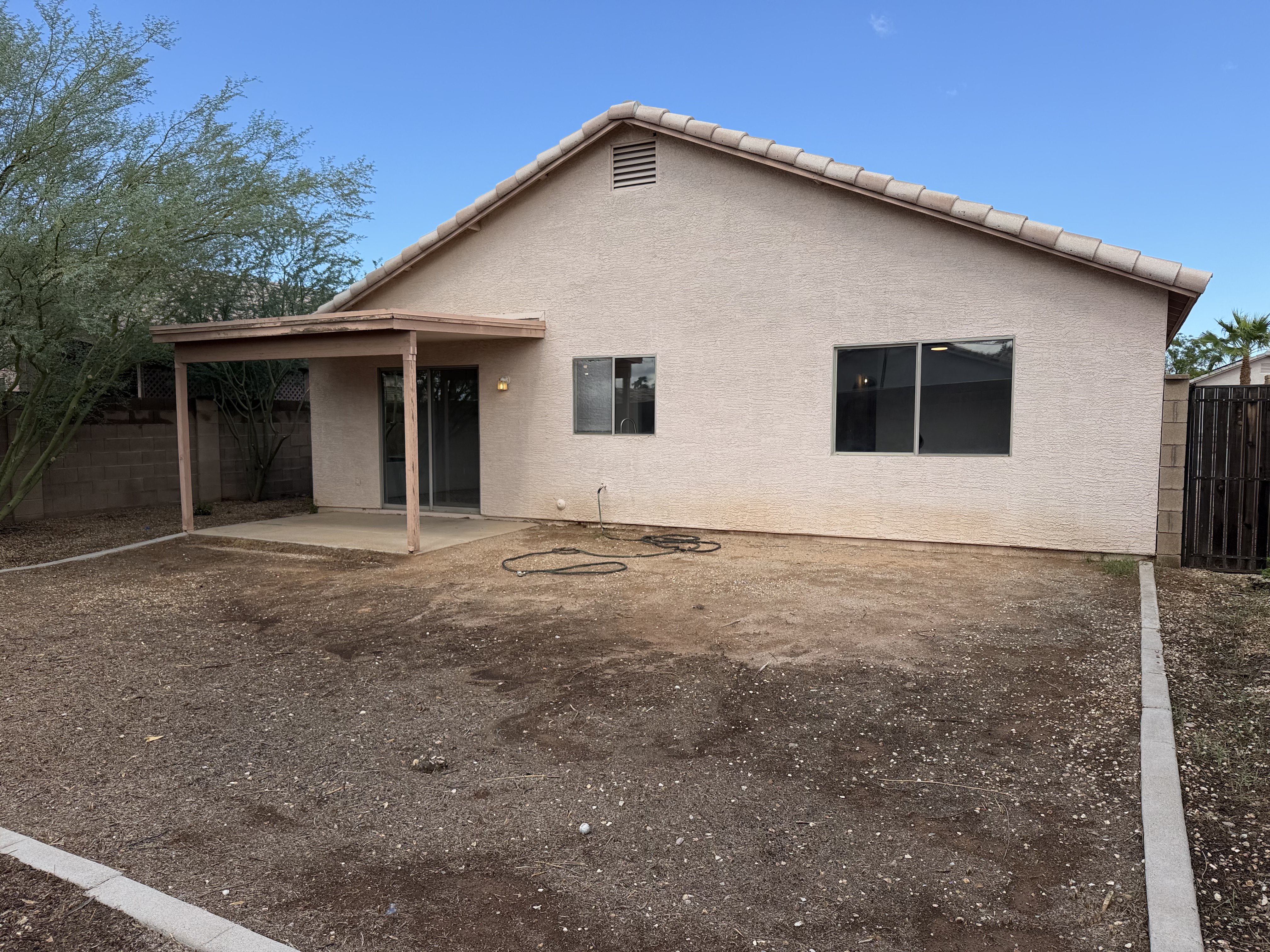 Photo 5 of 16 of 14099 W Two Guns Trl, Surprise, AZ