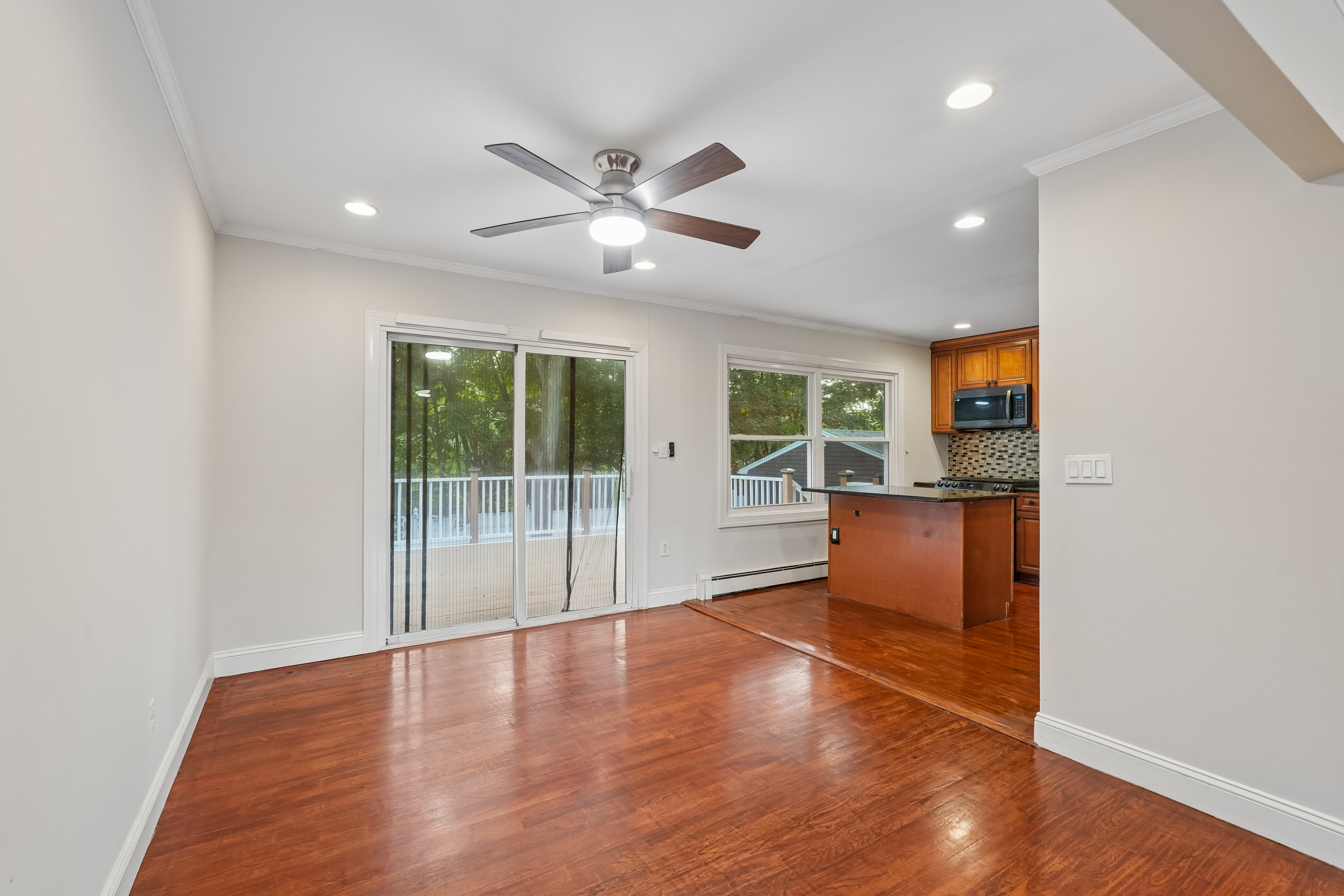 Photo 8 of 36 of 274 Oradell Ave, Paramus, NJ
