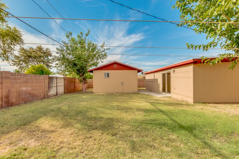 Photo 5 of 33 - 1028 N Dakota St, Chandler, AZ 85225