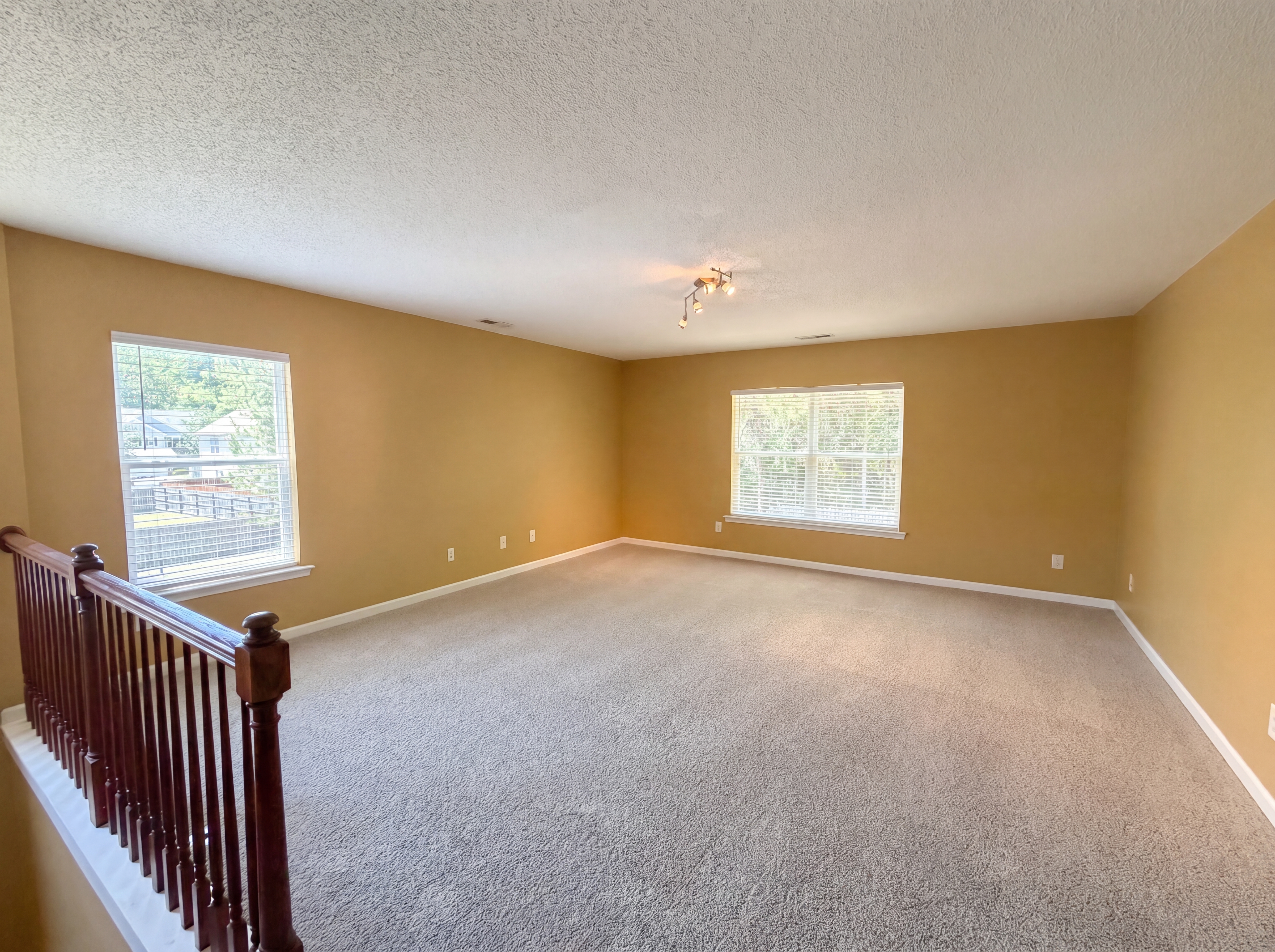Photo 8 of 18 of 506 Hillview Dr, Durham, NC