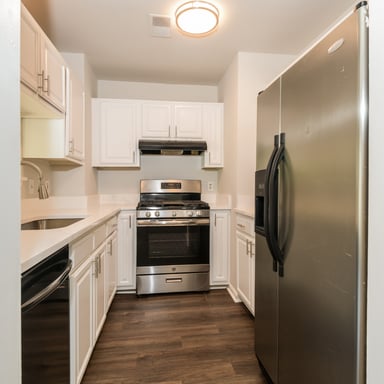 Property photo 2 of 2710 Stanton Rd SE