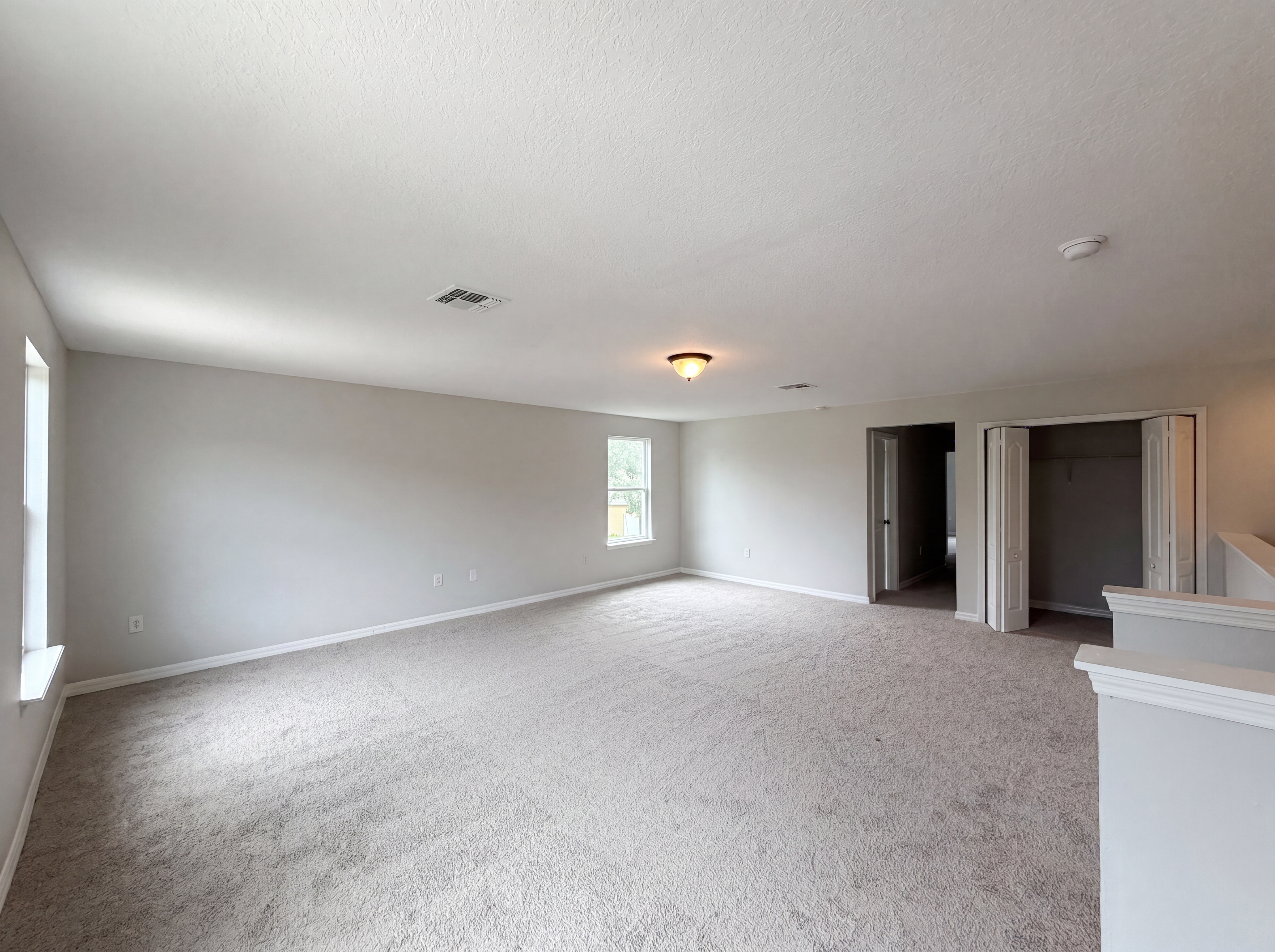 Photo 14 of 22 of 4876 Grassy Knoll Dr, Tavares, FL