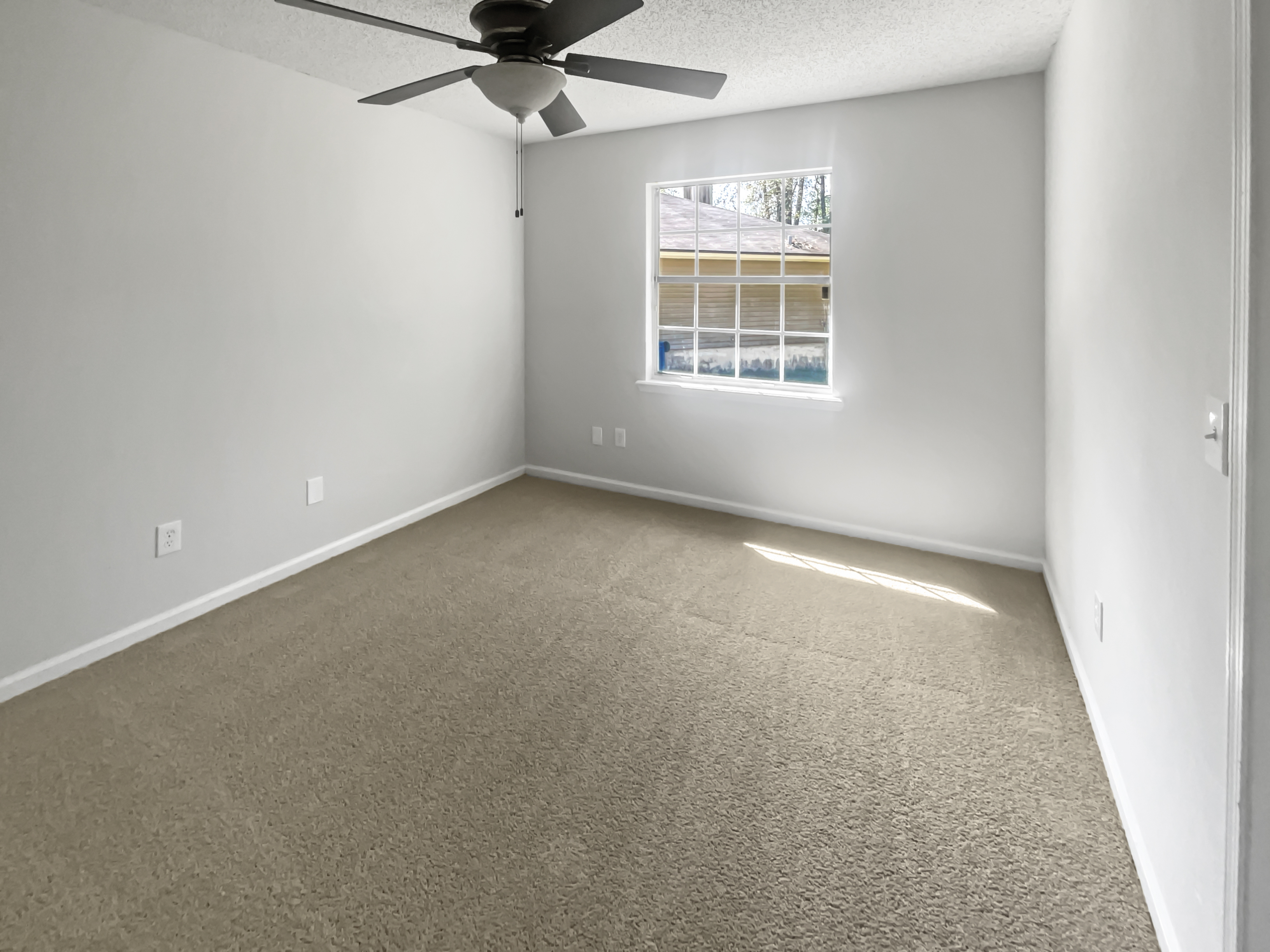 Photo 18 of 22 of 5933 Copper Lake Dr, Jacksonville, FL