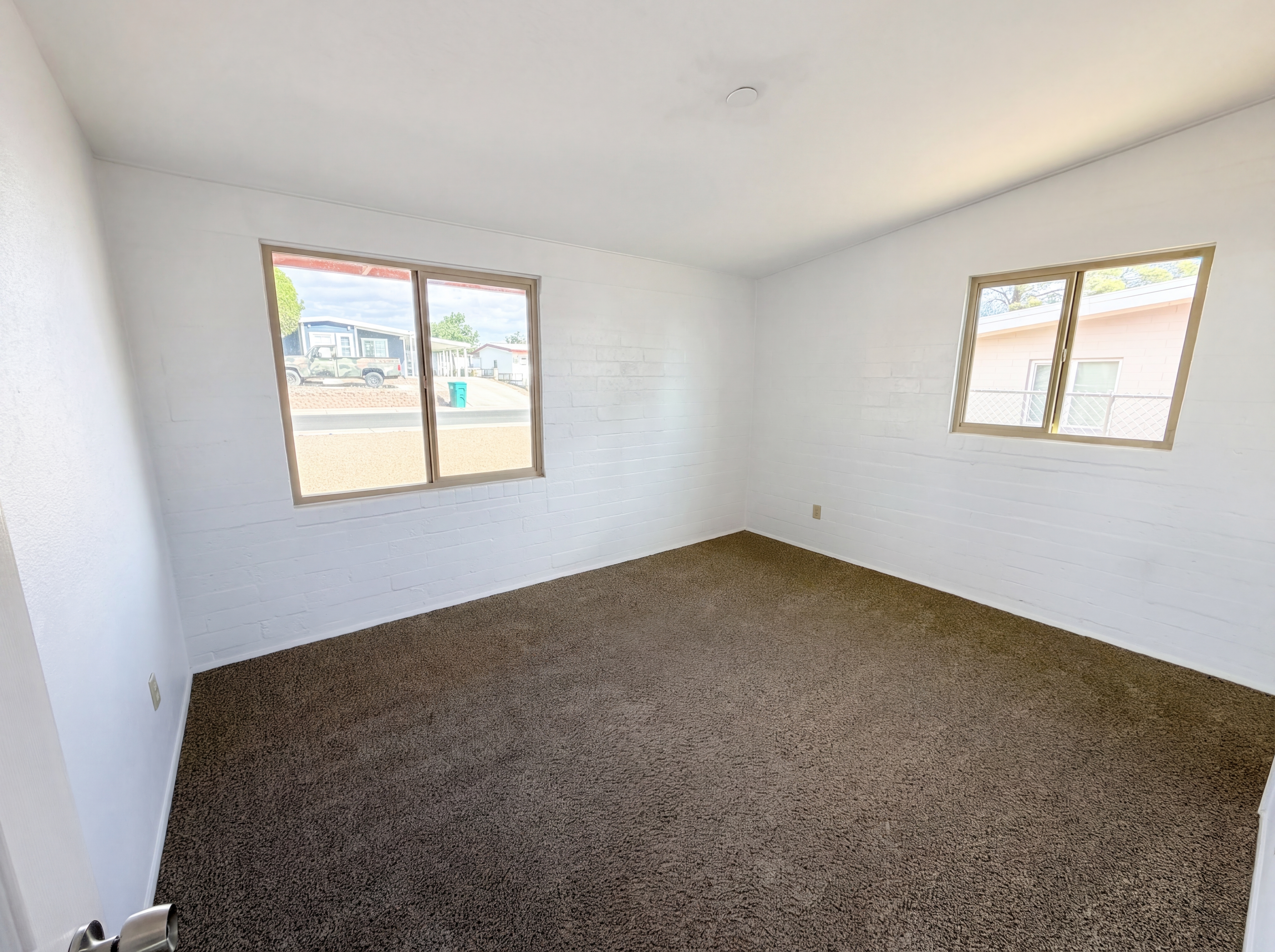 Photo 4 of 16 of 131 W 6th Ave, San Manuel, AZ
