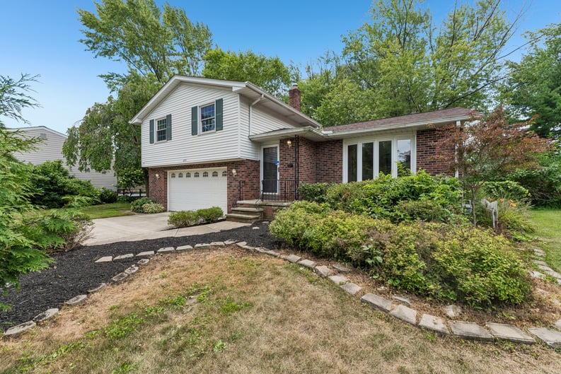 Property photo 1 of 644 Wellfleet Dr