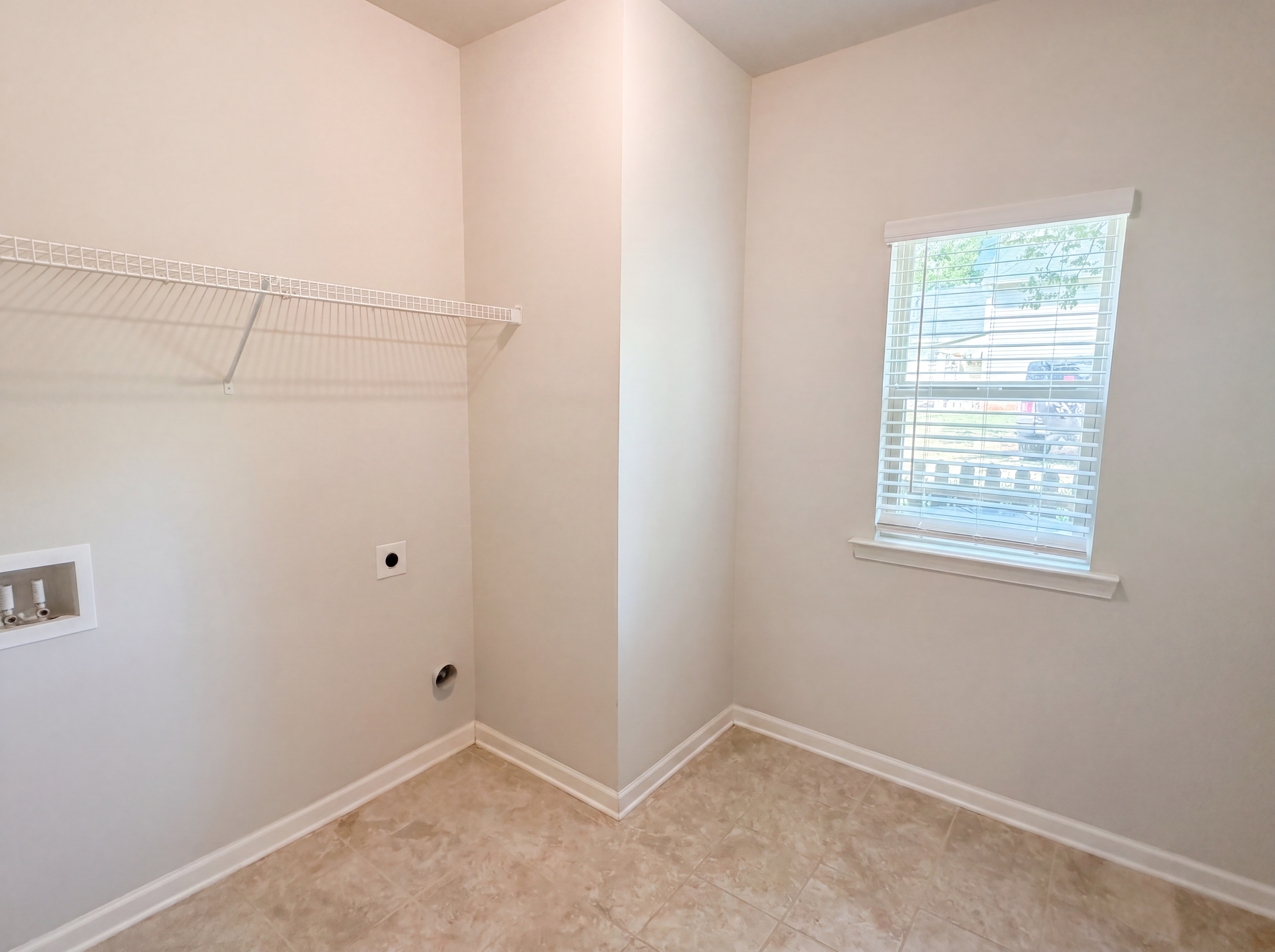 Photo 34 of 47 of 2144 Airline Rd, McDonough, GA