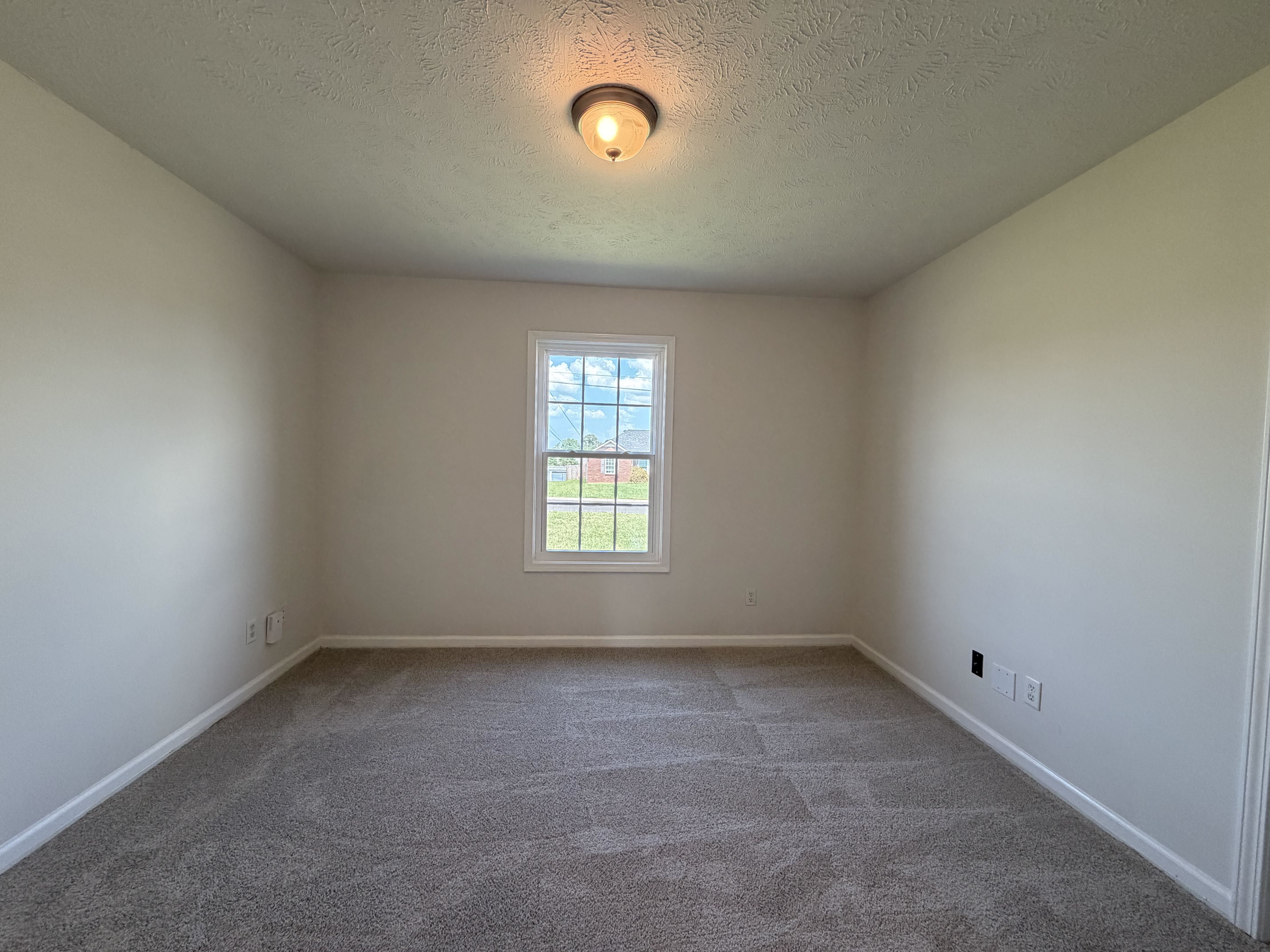 Photo 20 of 22 of 8018 Valencia Dr, Smyrna, TN