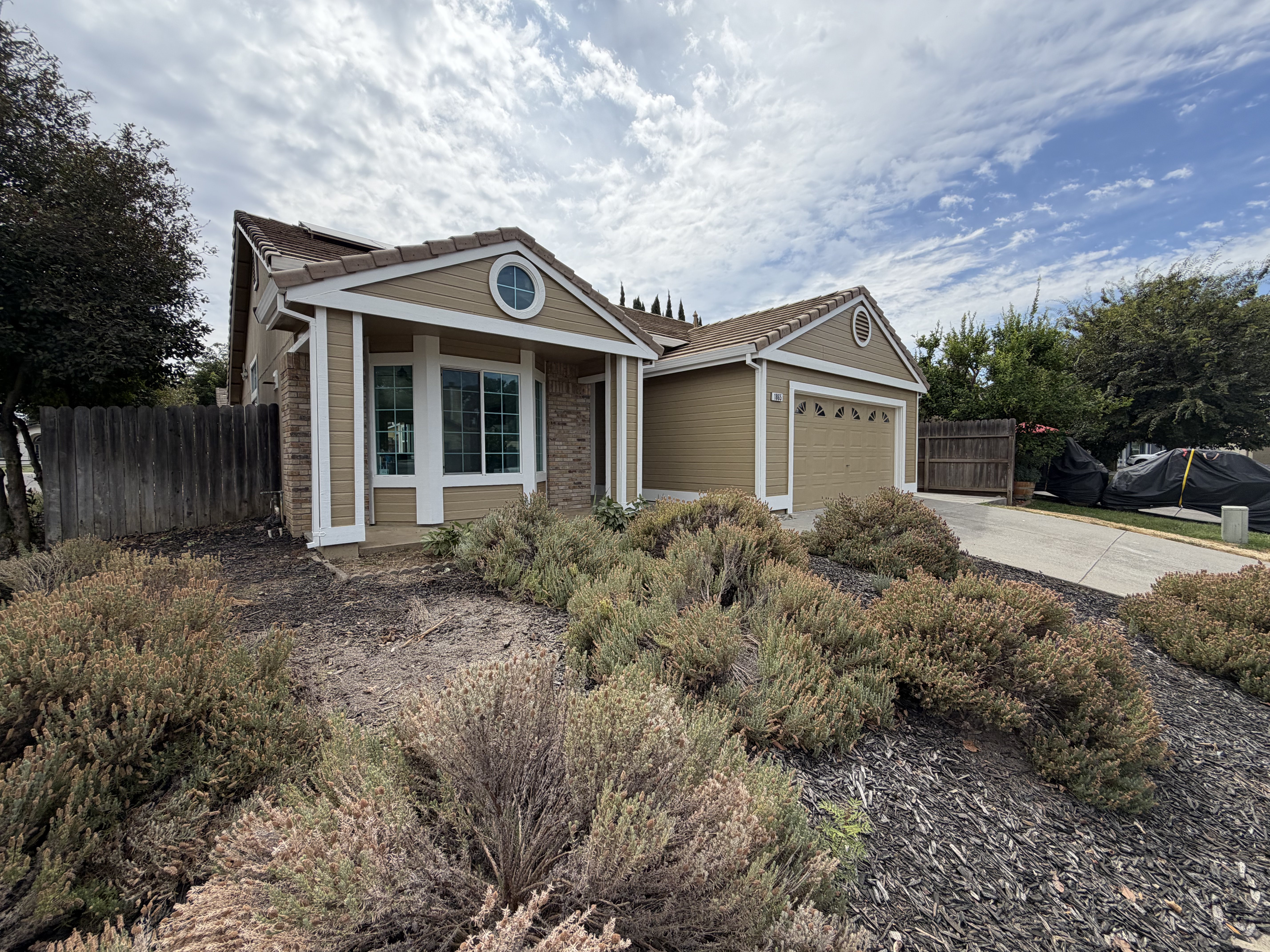 Photo 15 of 17 of 1865 Dorris Ct, Dixon, CA