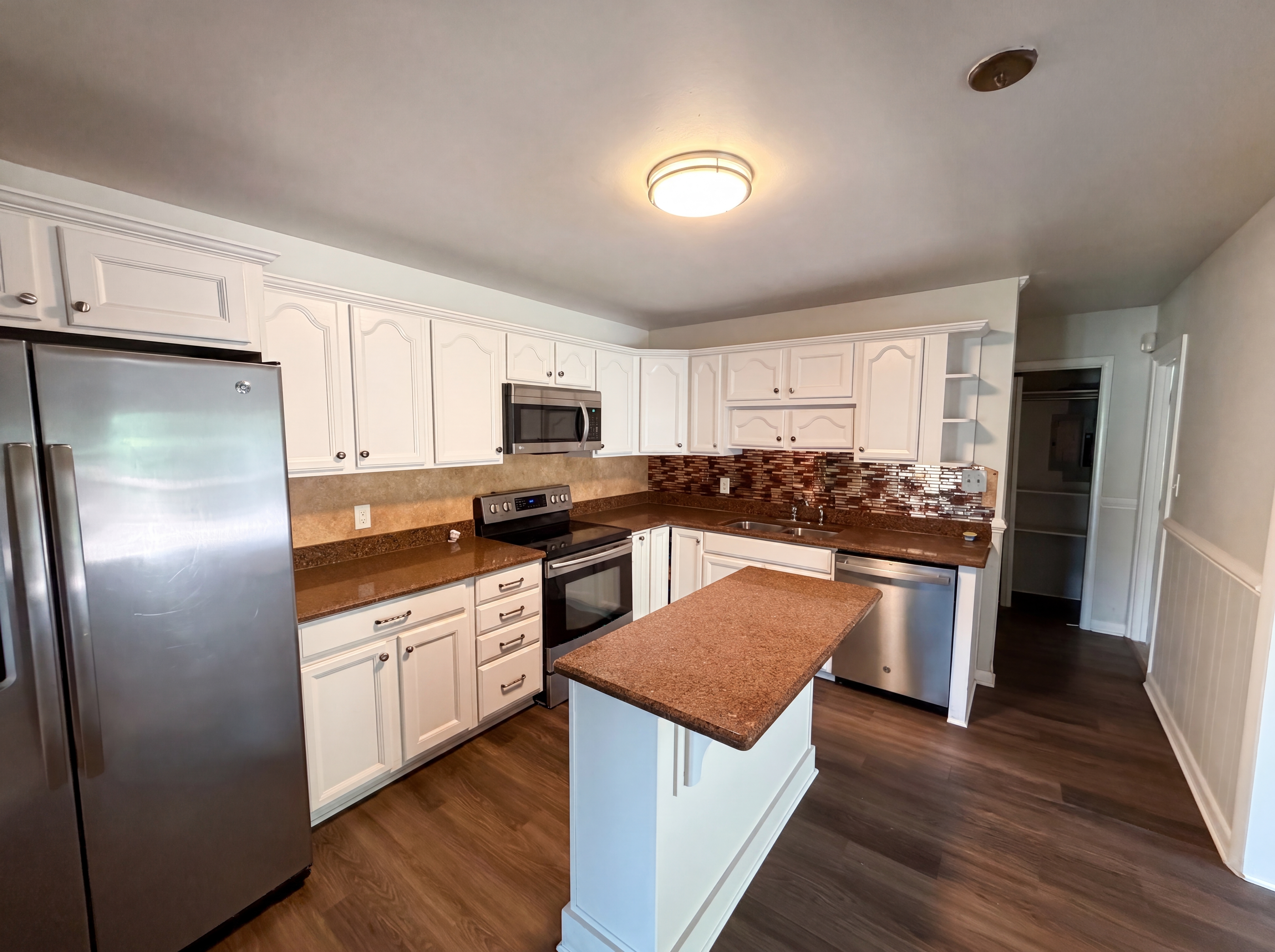 Photo 2 of 17 of 2807 Clingman St, Hopewell, VA