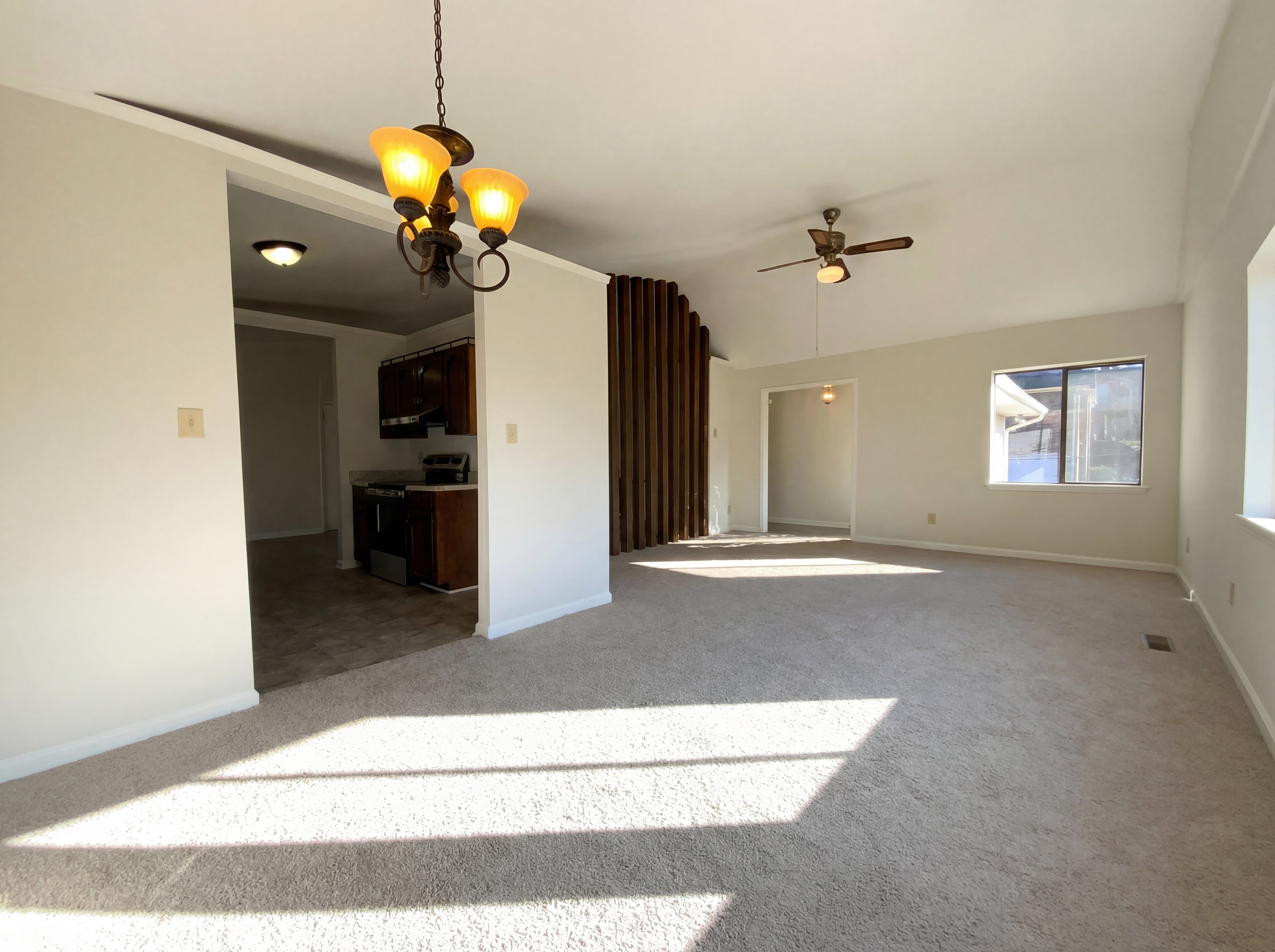 Photo 10 of 22 of 1111 3rd Ln, Pleasant Grove, AL