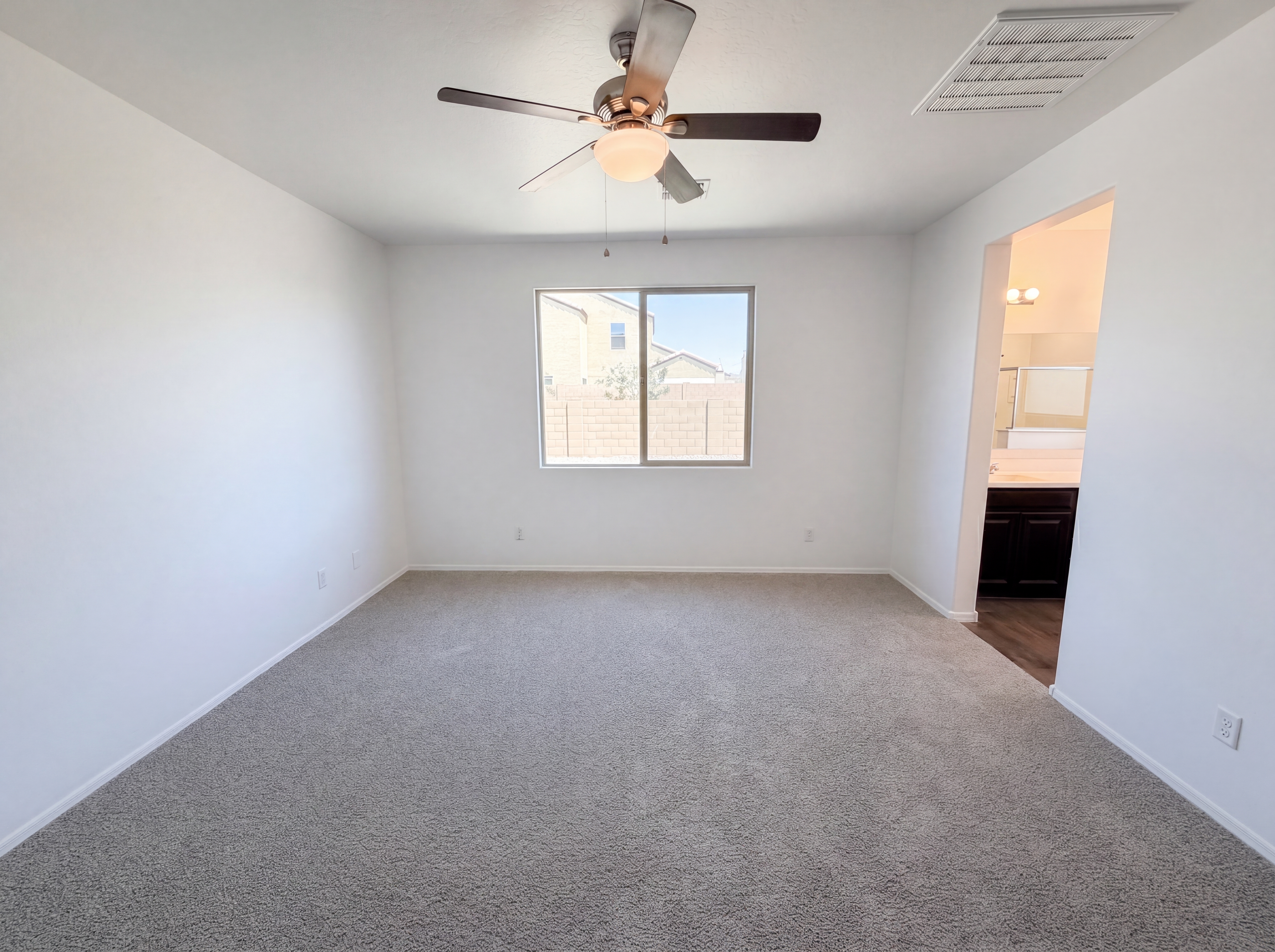 Photo 16 of 32 of 8014 W Atlantis Way, Phoenix, AZ