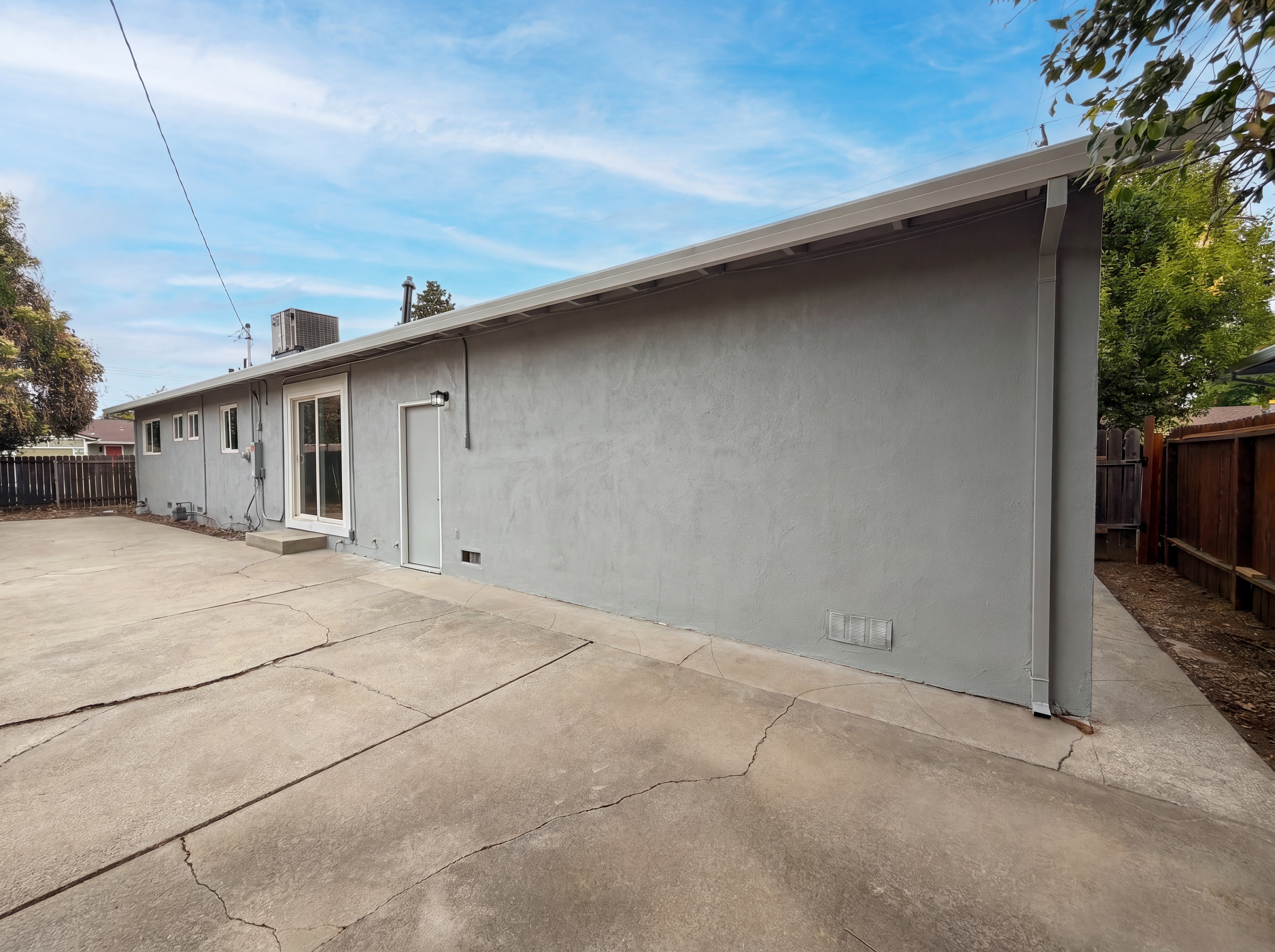 Photo 5 of 24 of 648 Lewis Ave, Yuba City, CA
