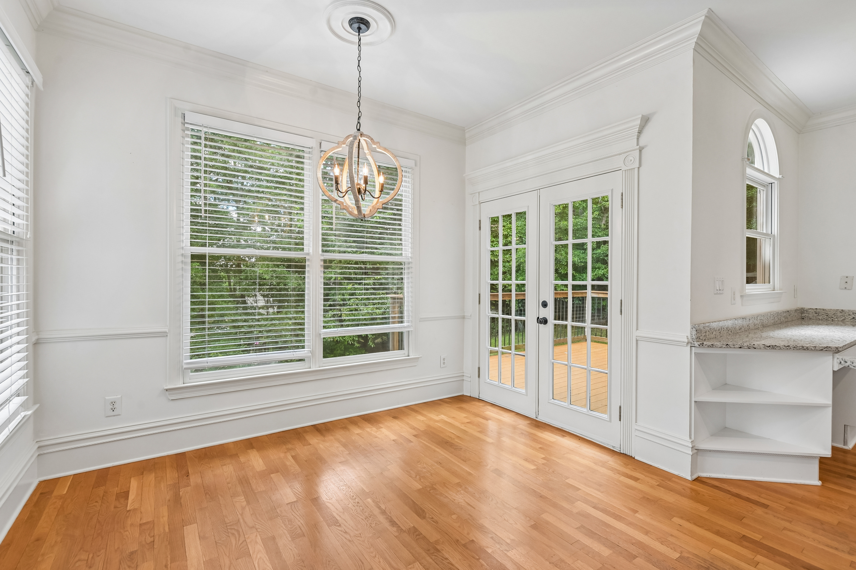 Photo 3 of 63 of 905 Yosemite Dr, Suwanee, GA
