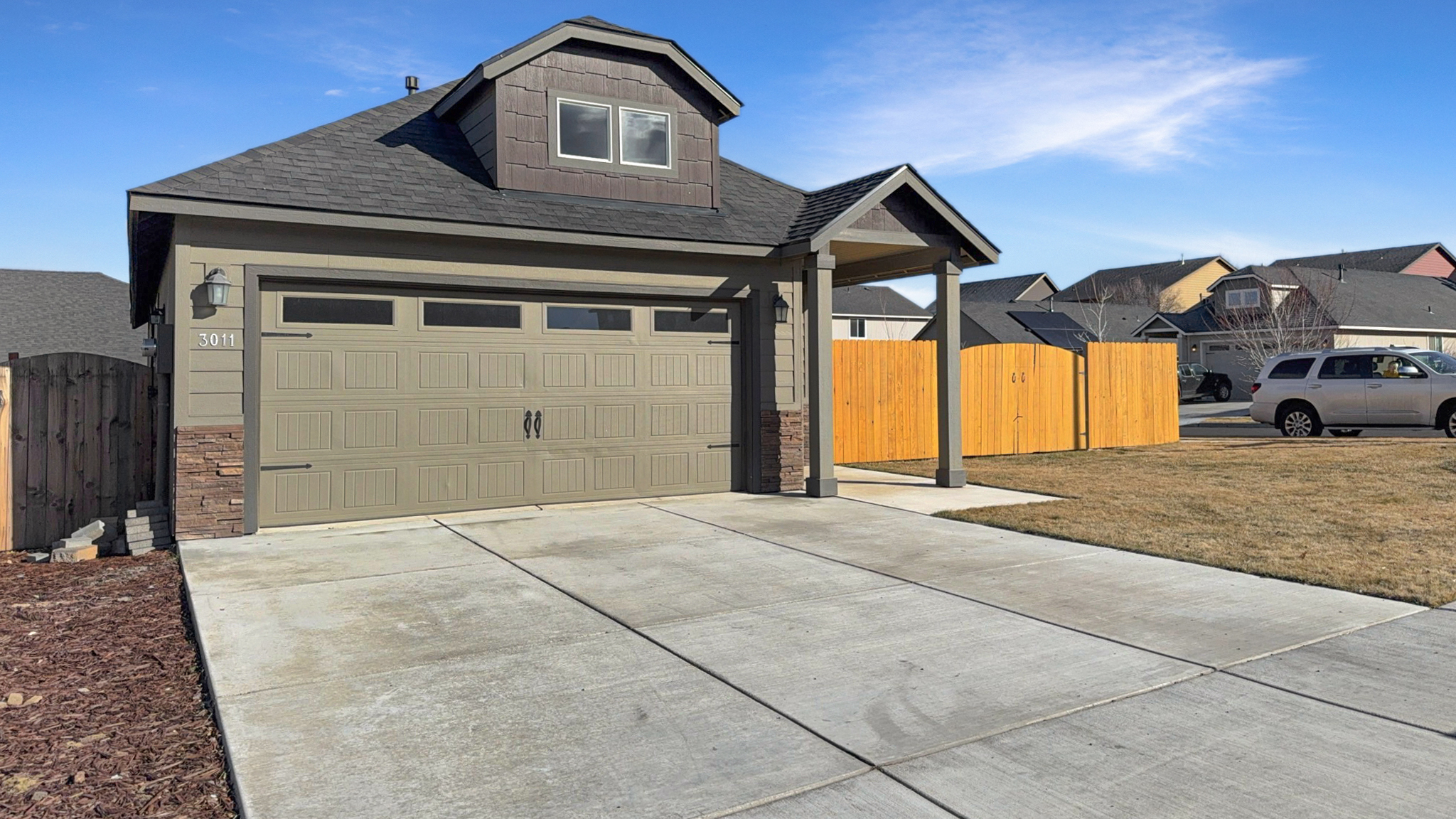 Photo 10 of 13 of 3011 NW Dogwood Ave, Redmond, OR