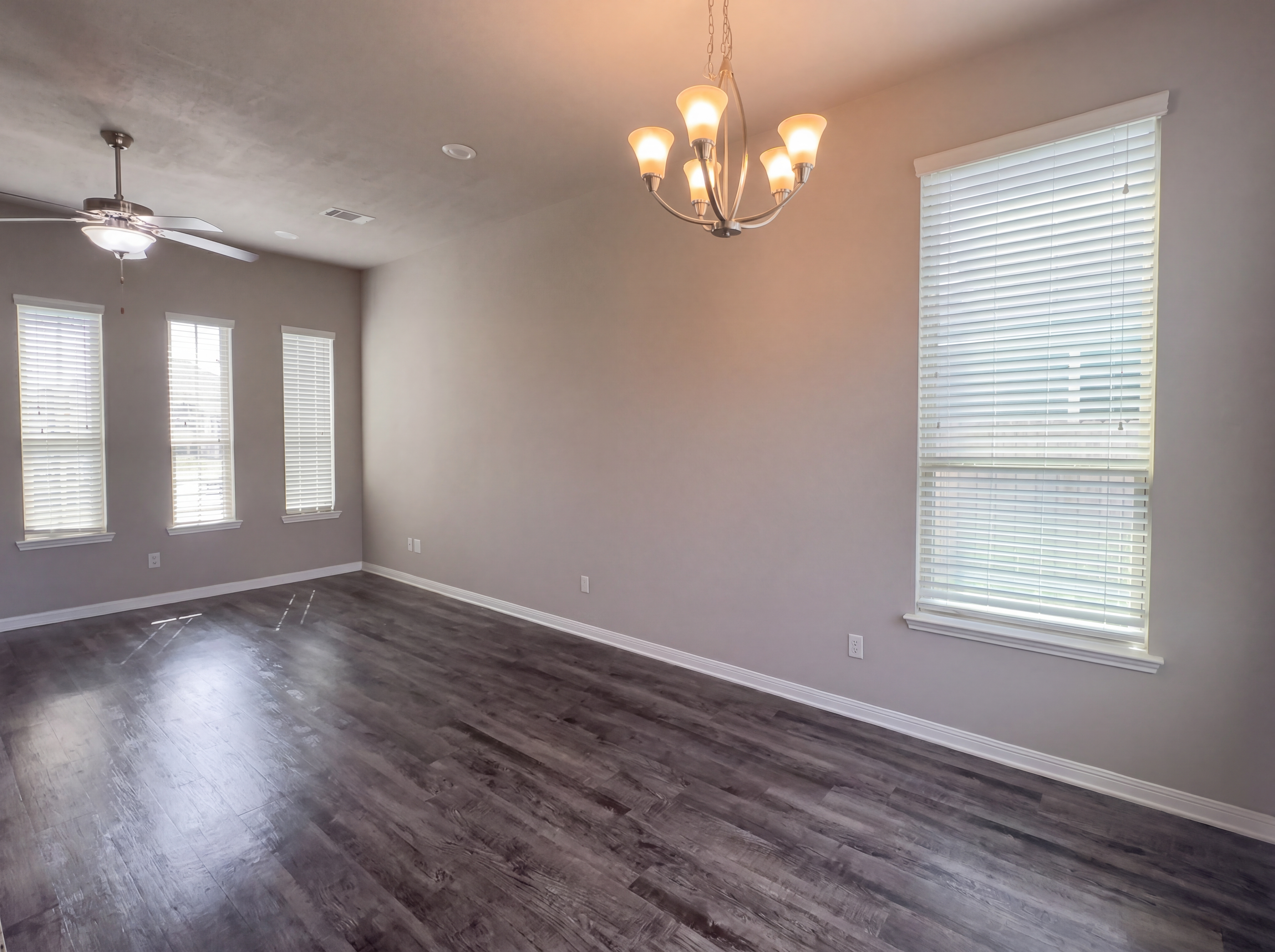 Photo 6 of 27 of 2132 Markley Dr, Bryan, TX