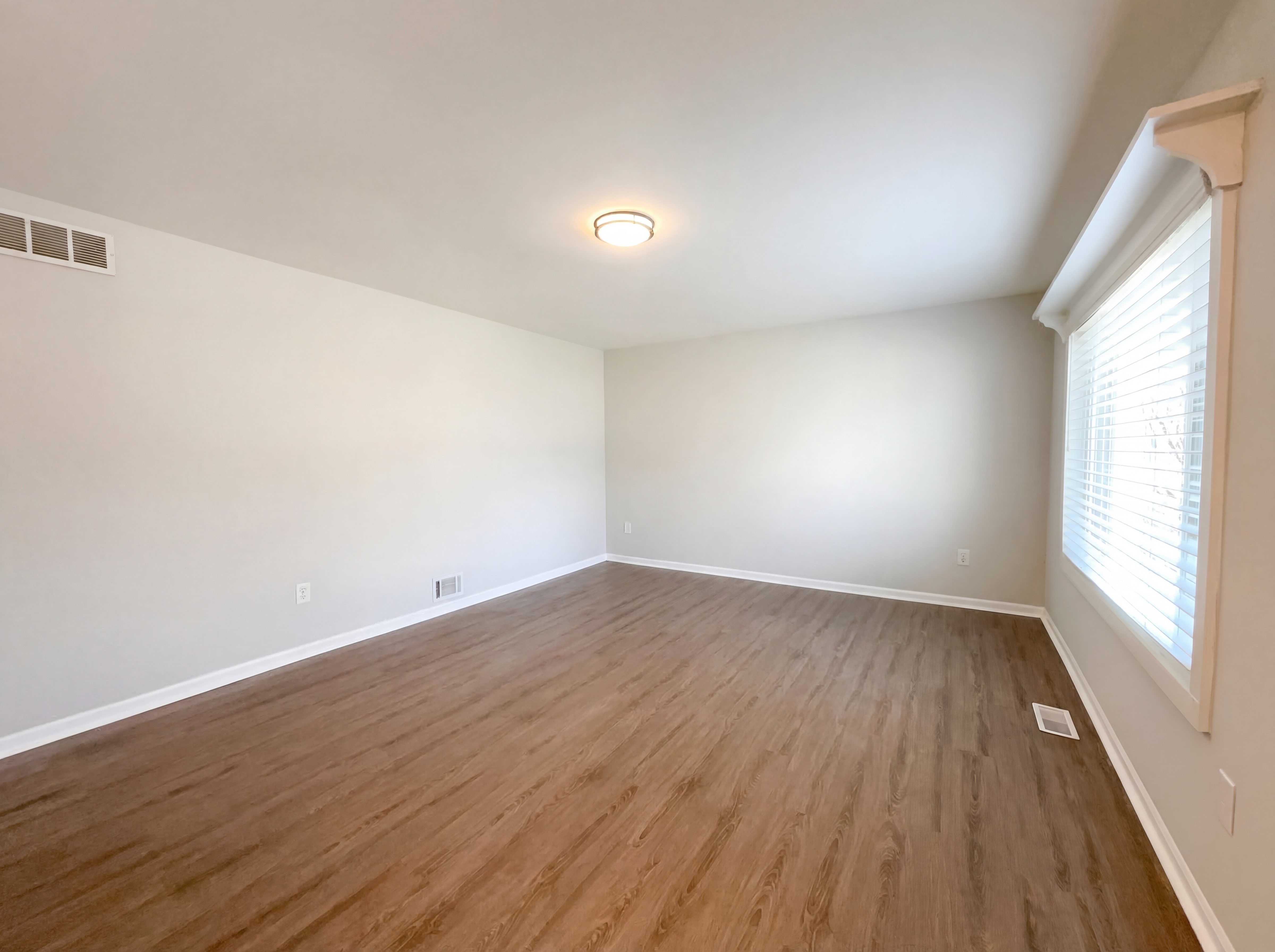 Photo 14 of 19 of 42195 Fairview Dr, Canton, MI