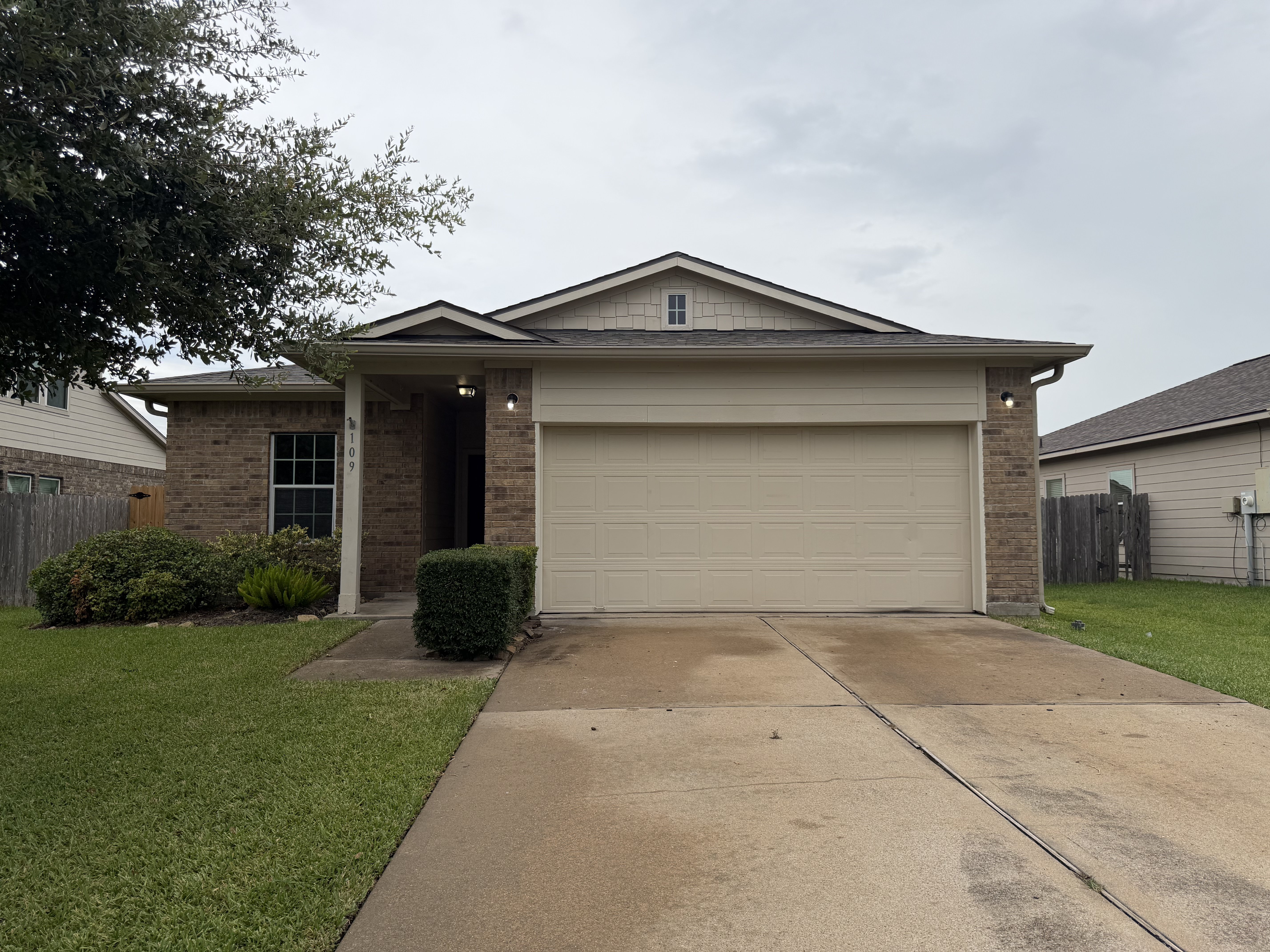 Photo 18 of 19 of 109 Mustang Stampede Dr, La Marque, TX