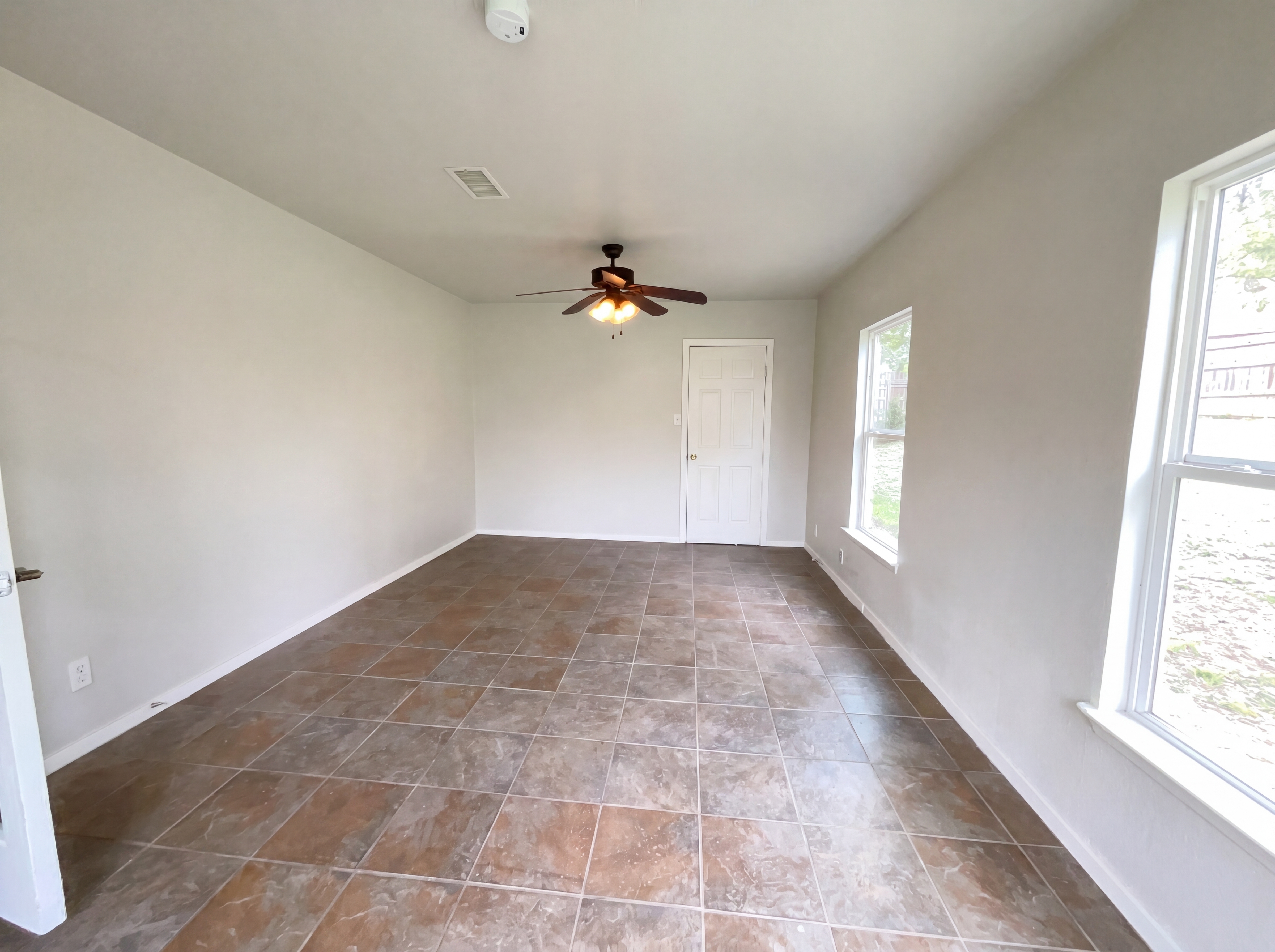 Photo 7 of 17 of 1210 Fillmore Dr, San Antonio, TX